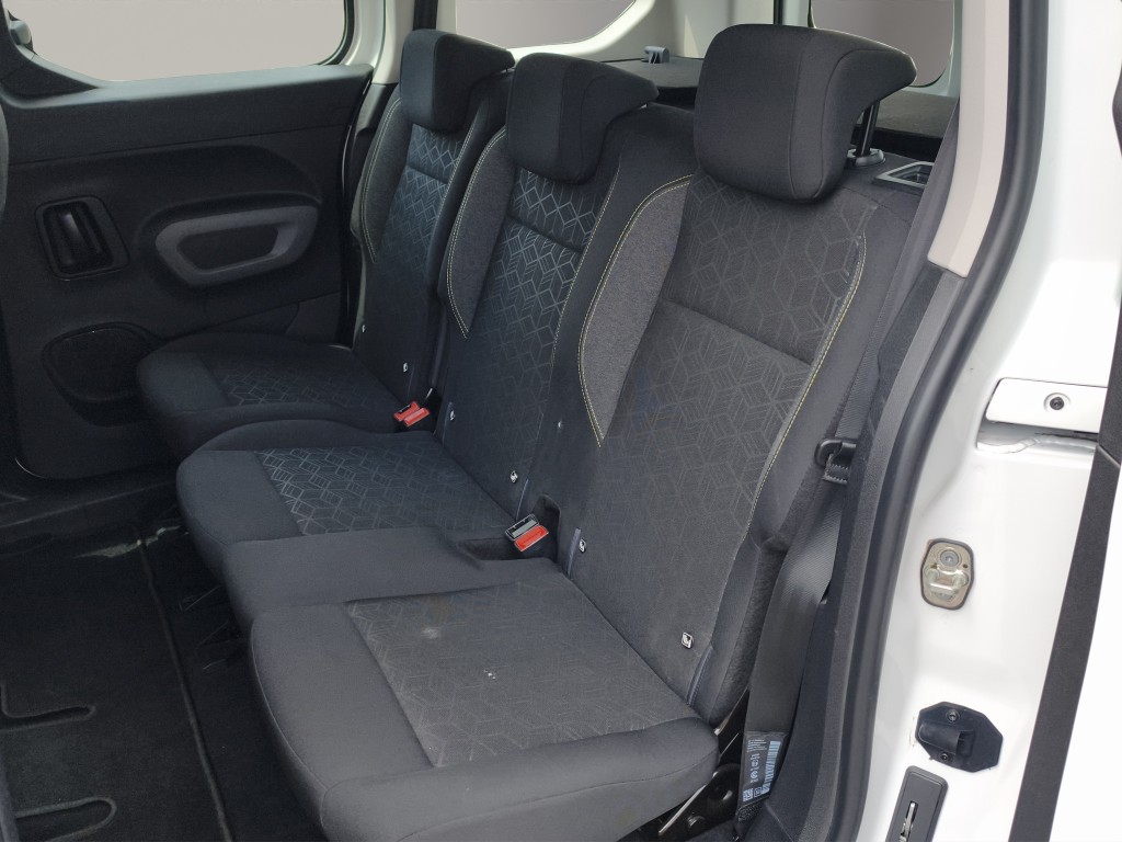 PEUGEOT Rifter 1.2 PureTech Active-image-3