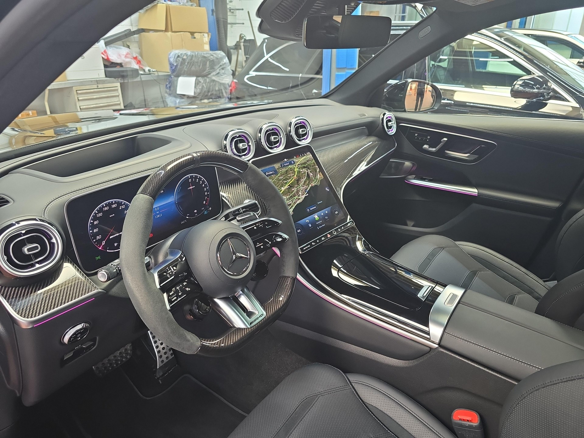 MERCEDES-BENZ GLC 63 AMG S E Performance-image-4