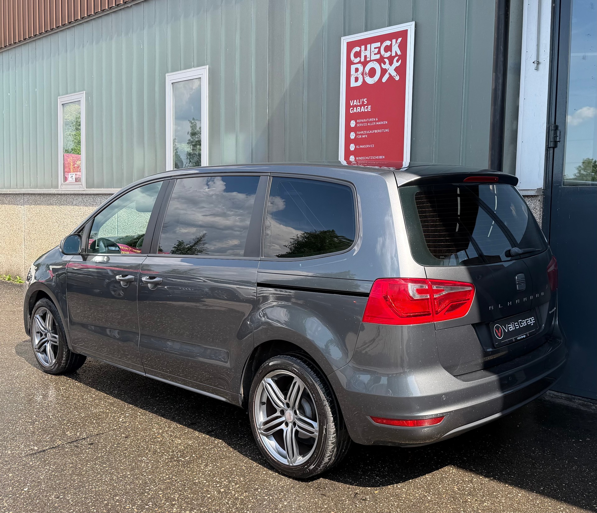 SEAT Alhambra 1.4 TSI Reference Eco-image-2