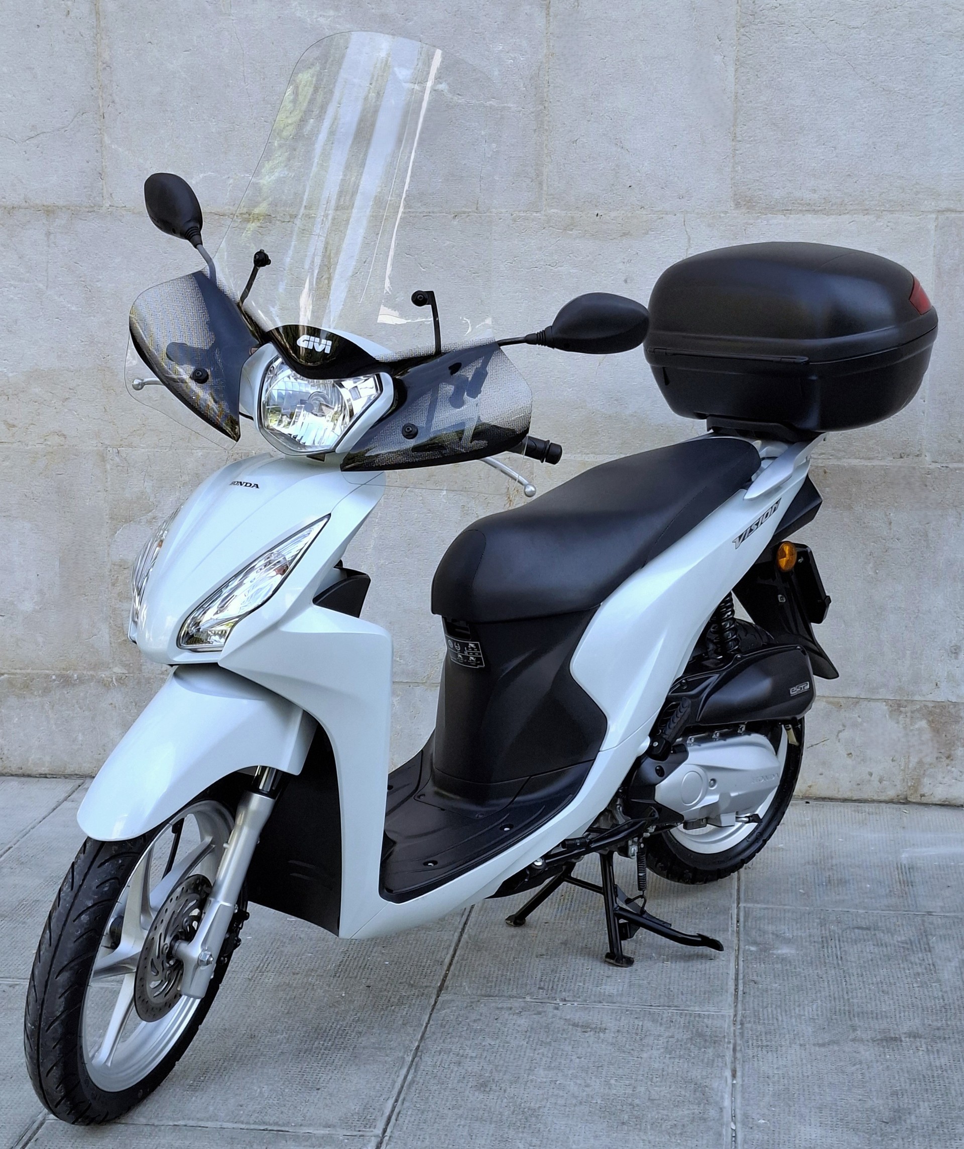 HONDA NSC Vision 110 16''-showroom-element-3