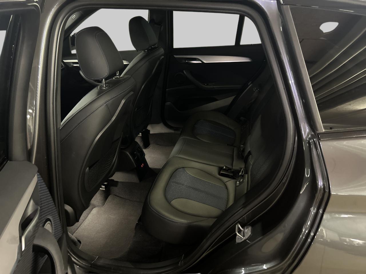 BMW X1 20i xDrive M Sport-image-13
