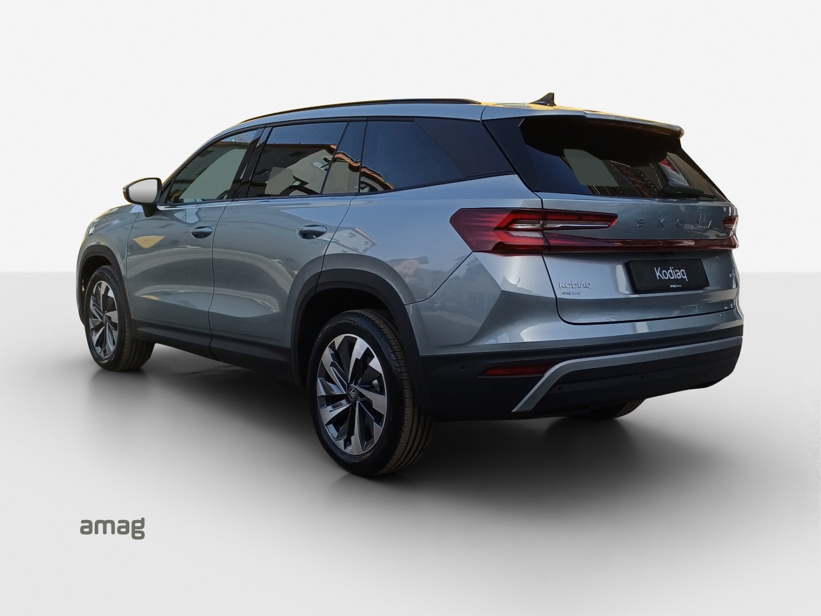 SKODA Kodiaq 2.0 TSI Dynamic 4x4-showroom-element-2