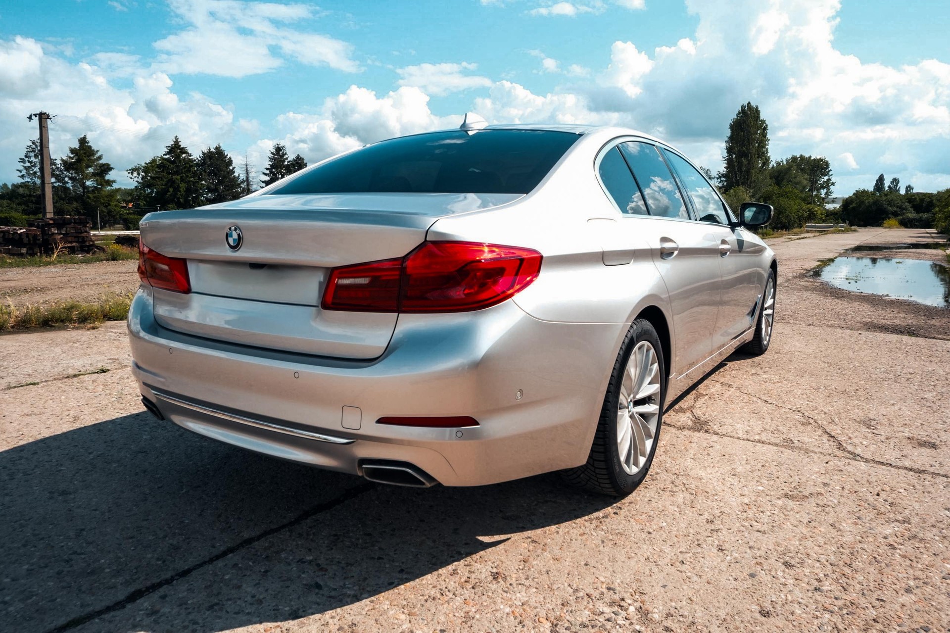 BMW 540i xDrive-image-3