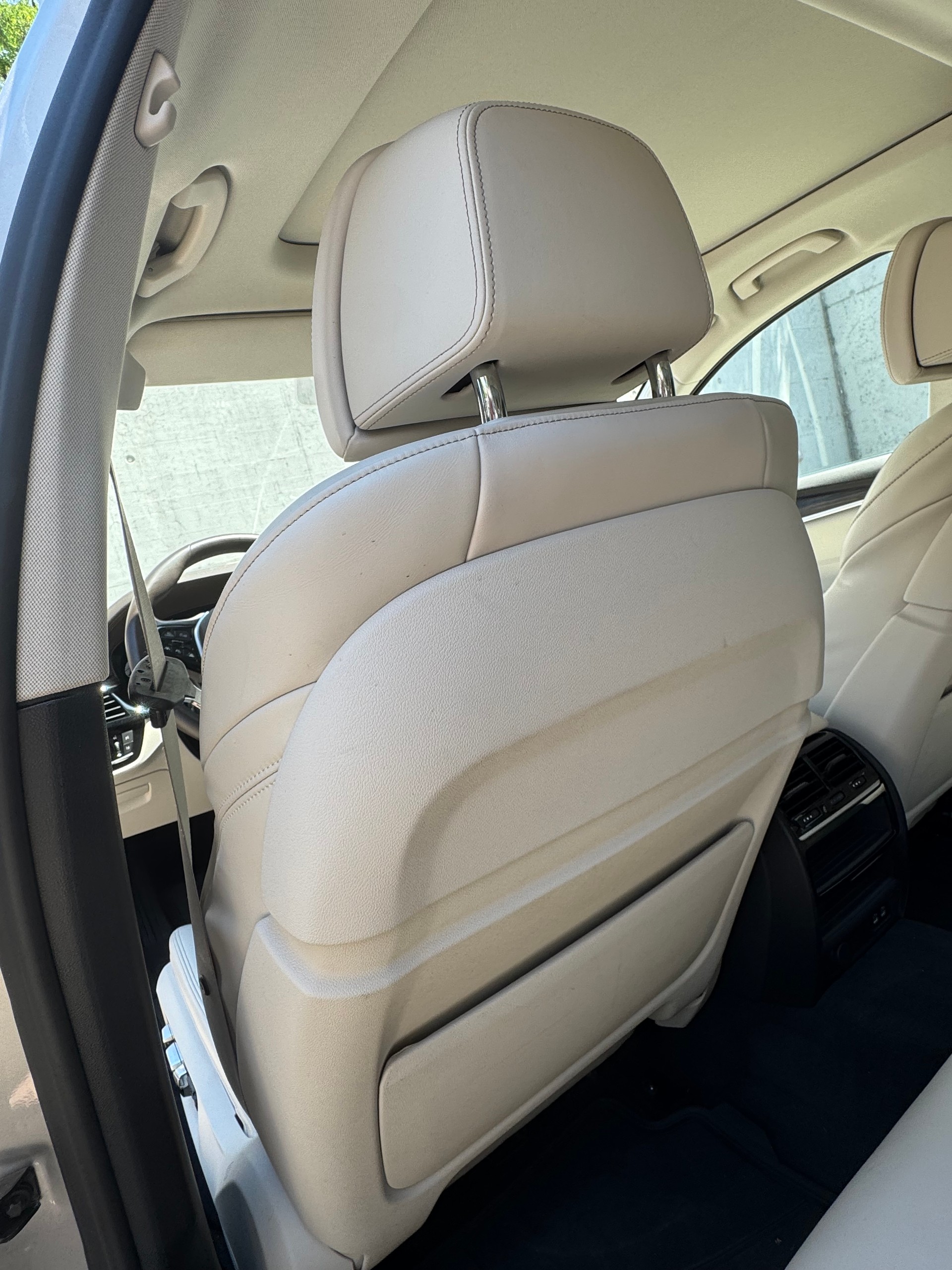 BMW 540i Luxury Line Steptronic xDrive-image-13