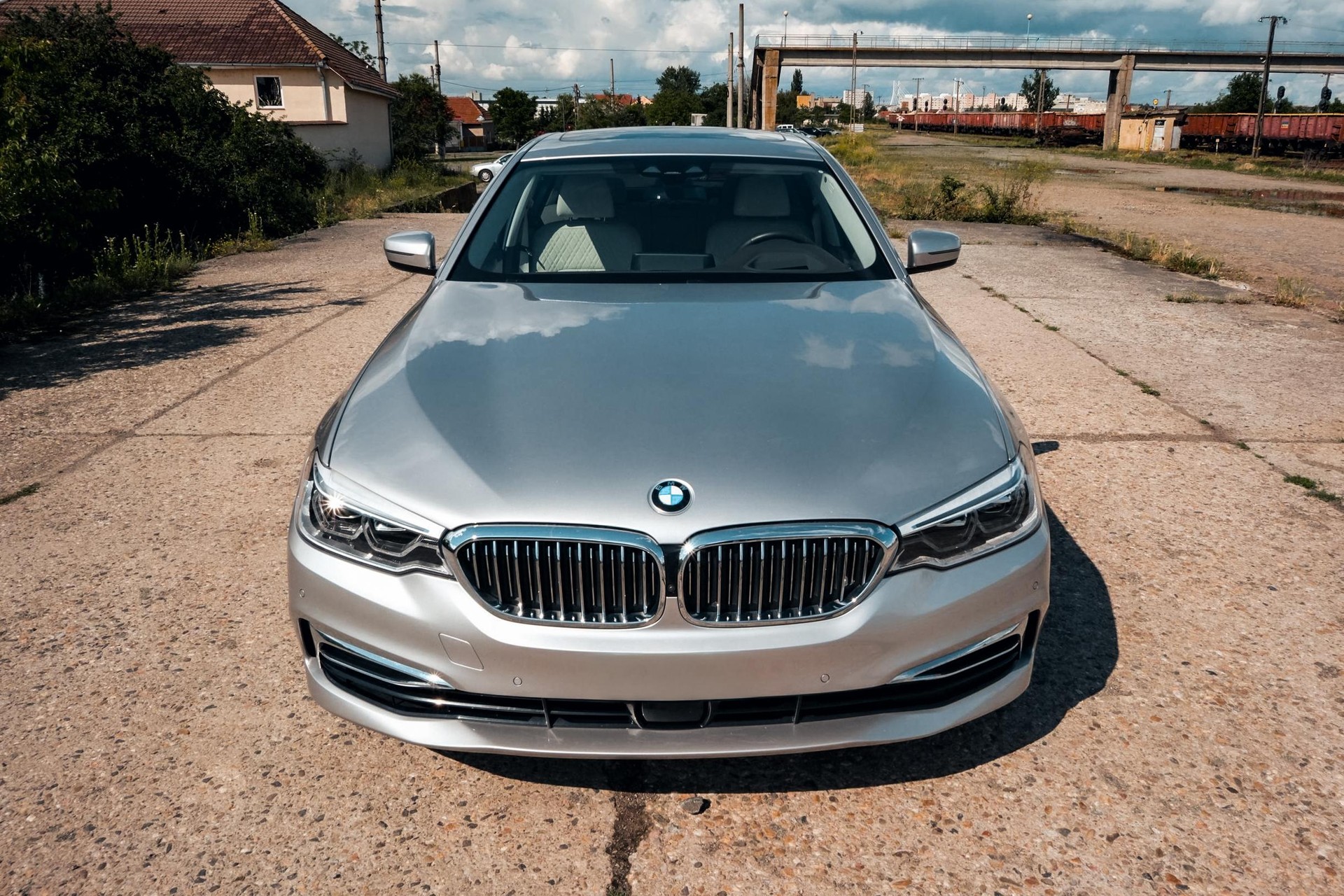 BMW 540i xDrive-image-1