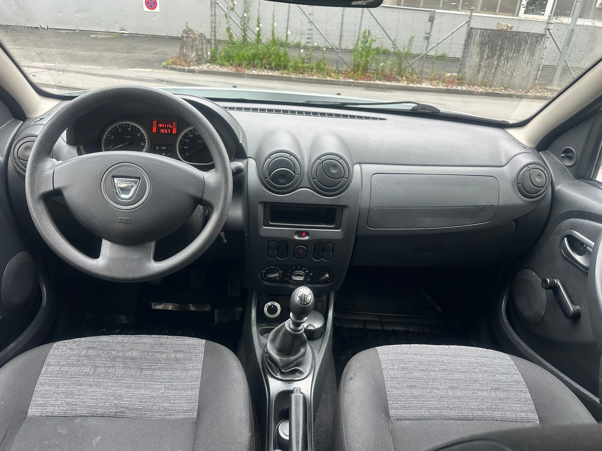 DACIA Duster 1.6 4x4-image-10