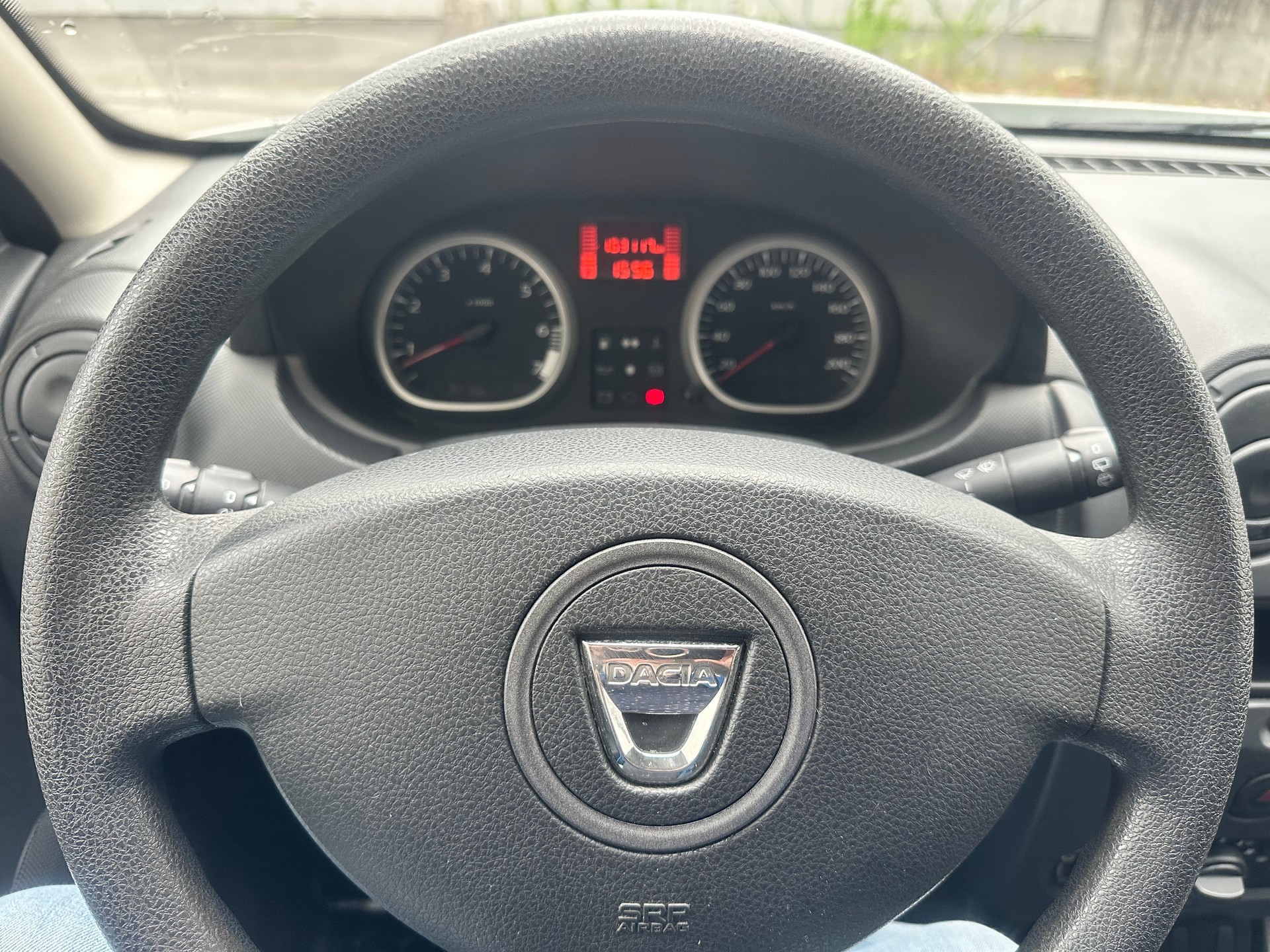 DACIA Duster 1.6 4x4-image-9
