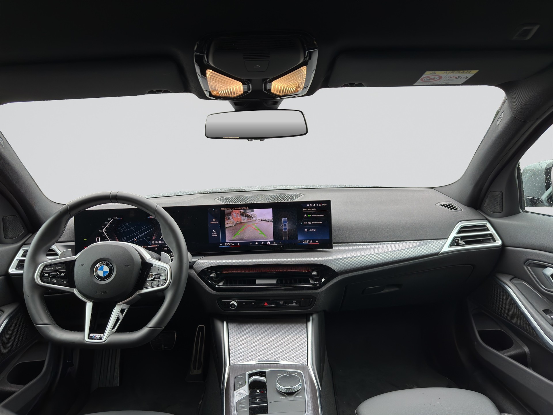 BMW 320i xDrive Steptronic M Sport-image-12