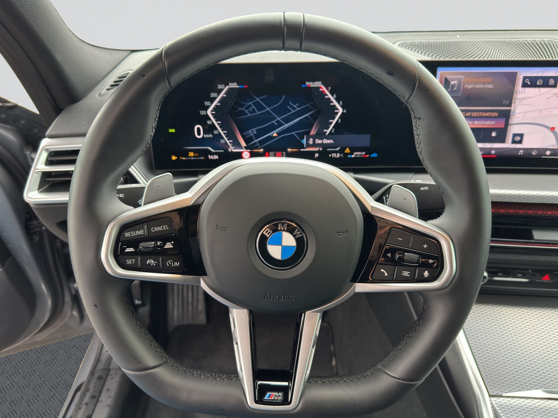 BMW 320i xDrive Steptronic M Sport-image-9