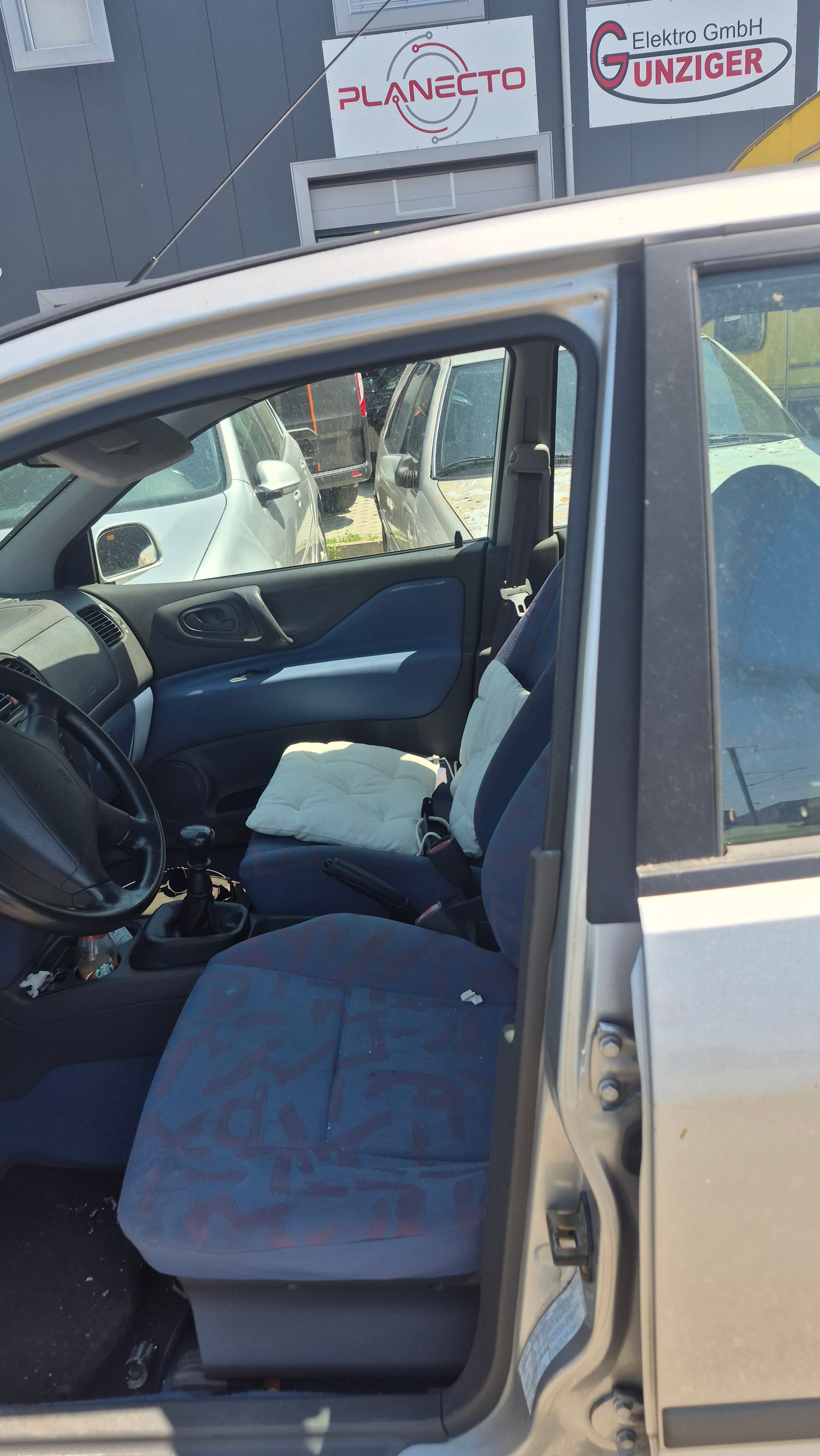 MITSUBISHI Space Star 1.3 GL Family-image-2