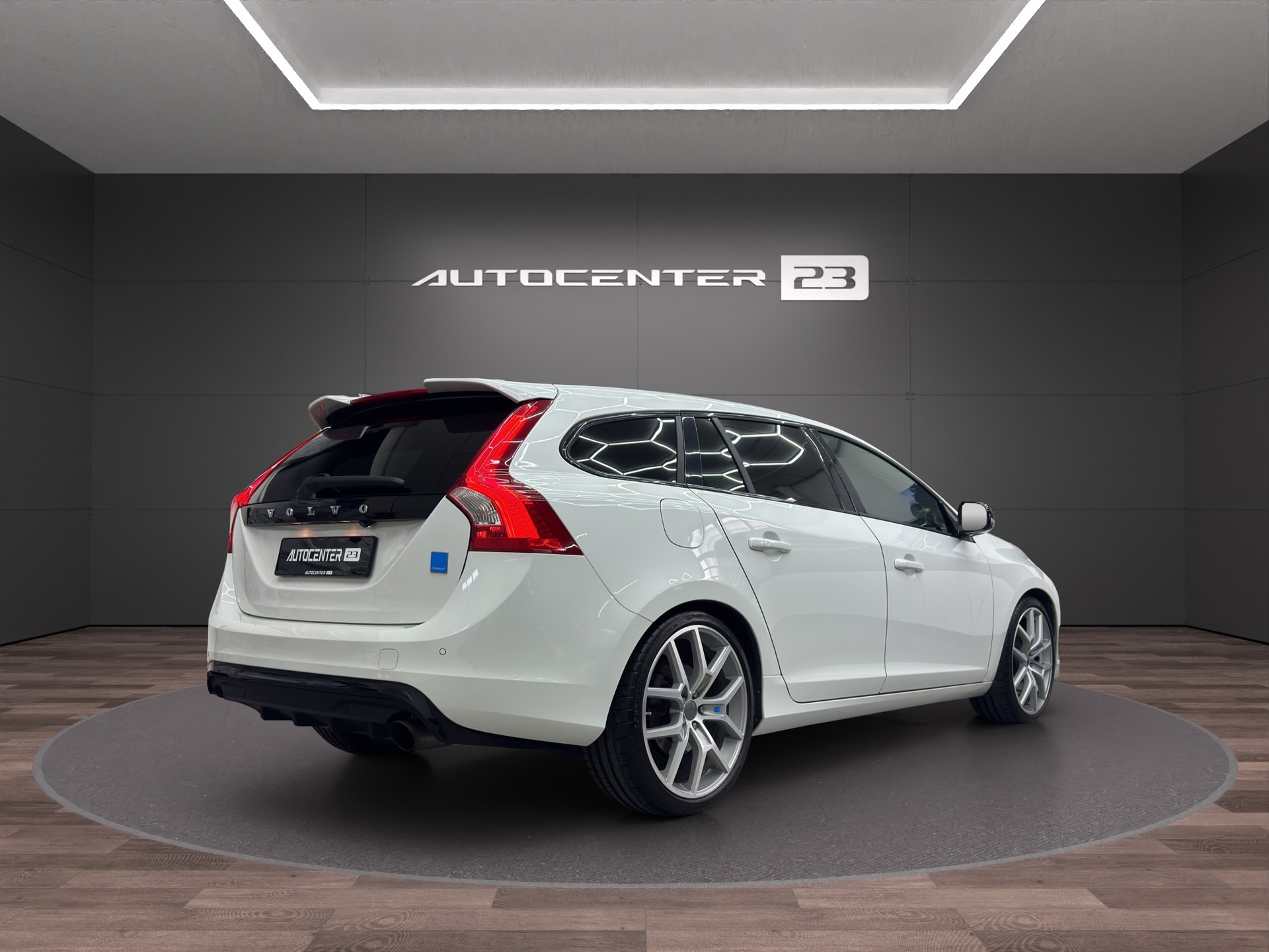 VOLVO V60 T6 AWD Polestar Geartronic-image-4