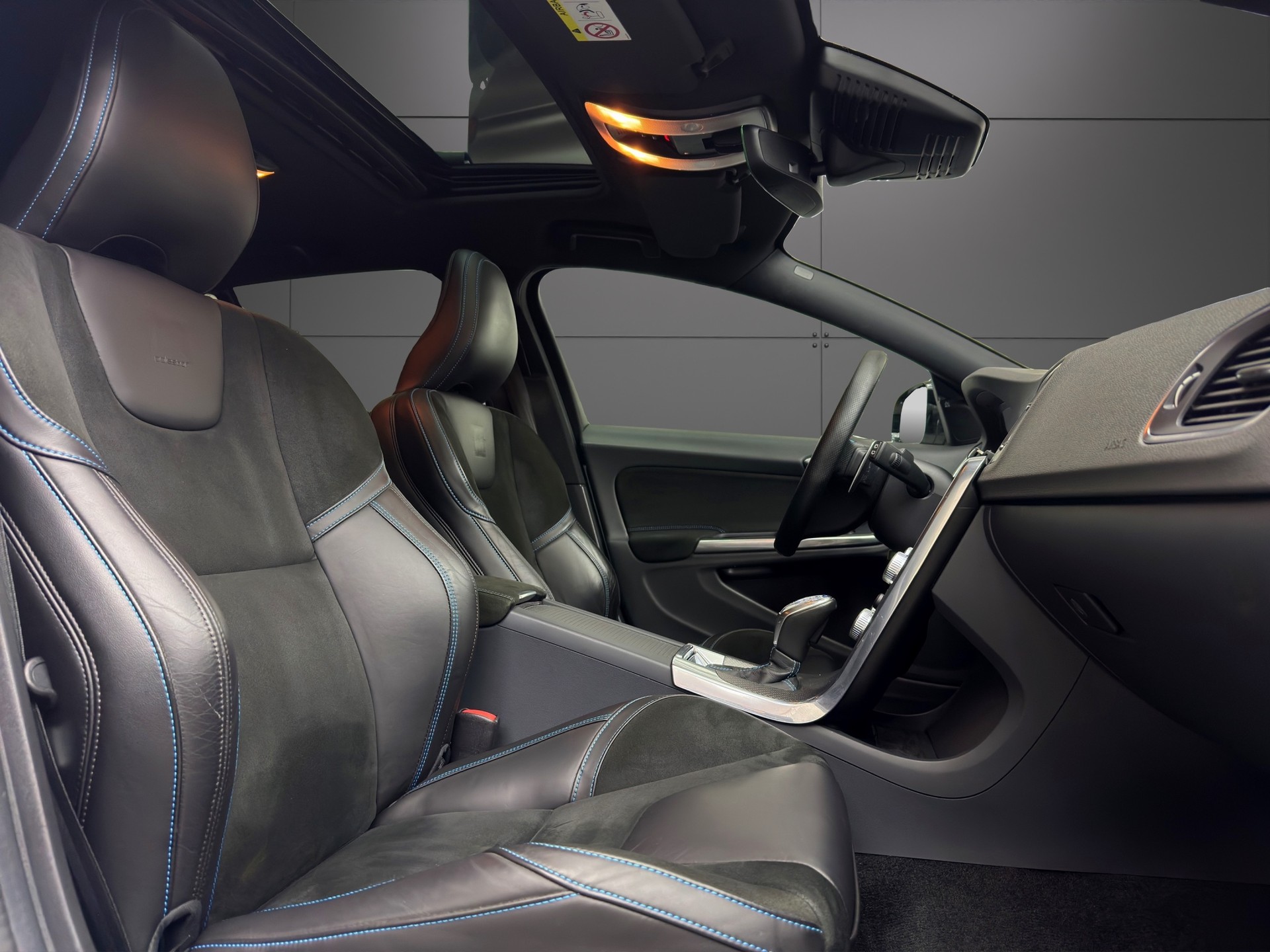VOLVO V60 T6 AWD Polestar Geartronic-image-13