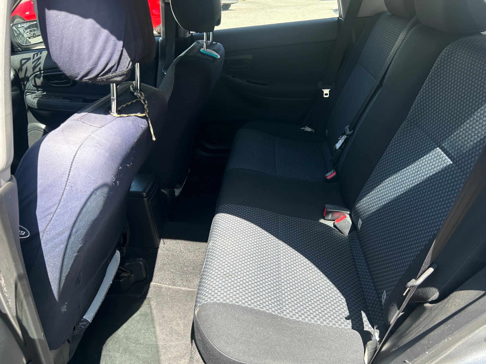 SUBARU Impreza 1.5R Swiss De Luxe-image-8