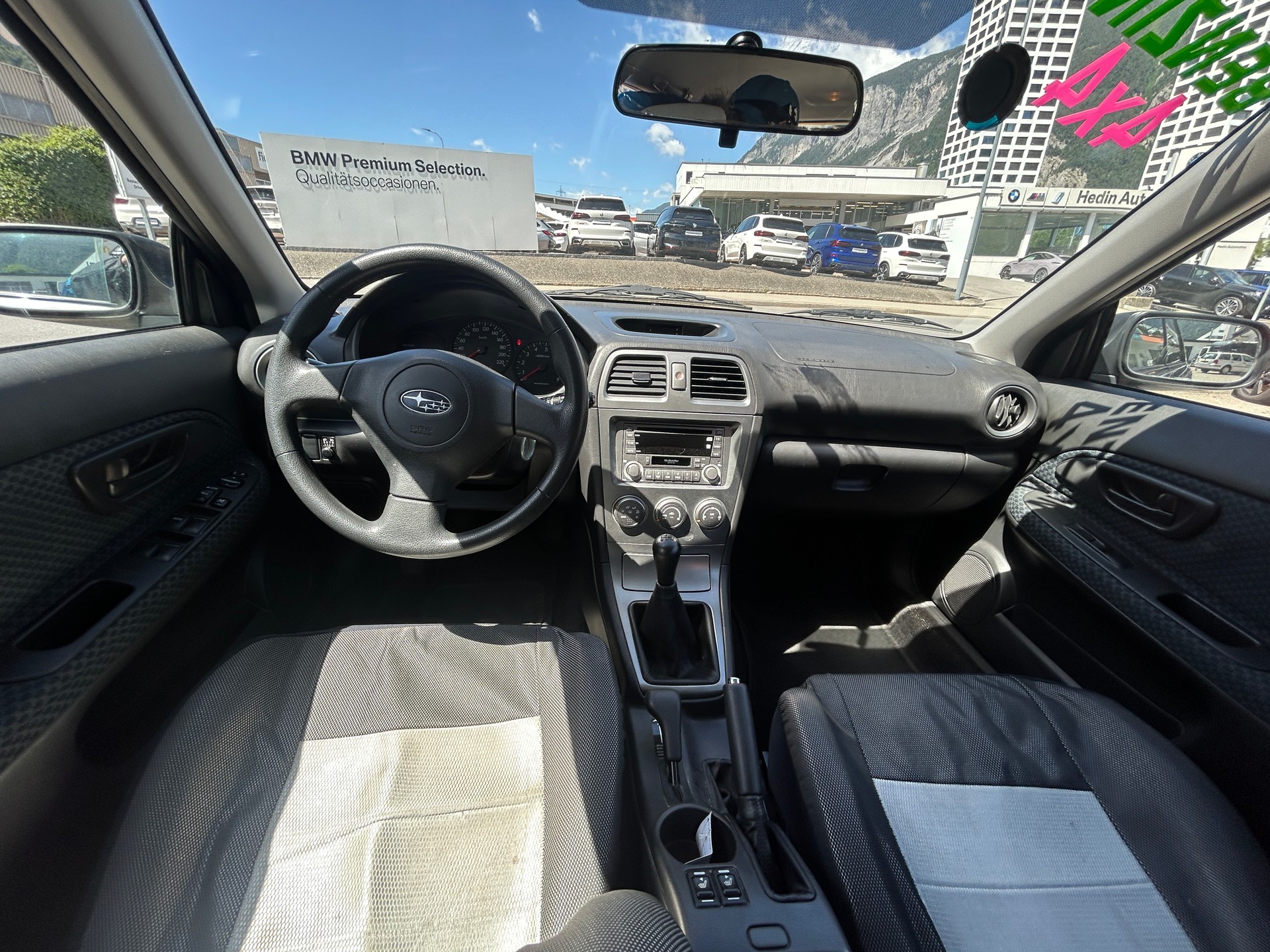 SUBARU Impreza 1.5R Swiss De Luxe-image-9