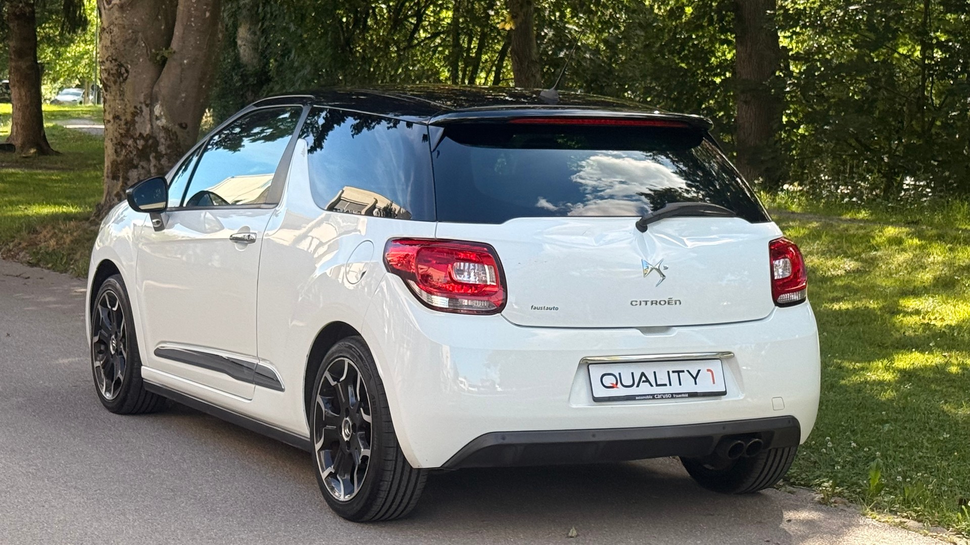 DS AUTOMOBILES DS3 1.6 THP Ultra Prestige-image-2