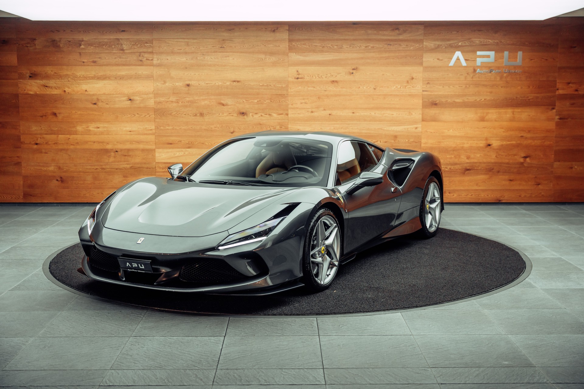 FERRARI F8 Tributo-showroom-element-3