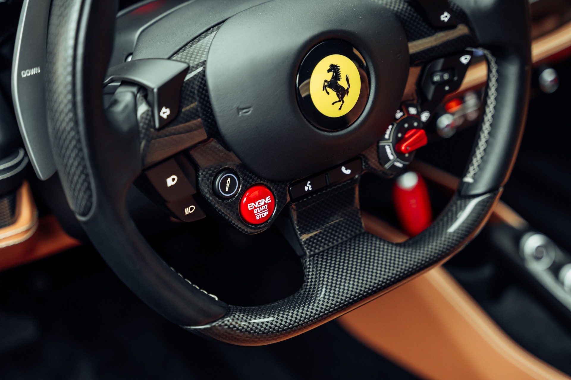 FERRARI F8 Tributo-image-16