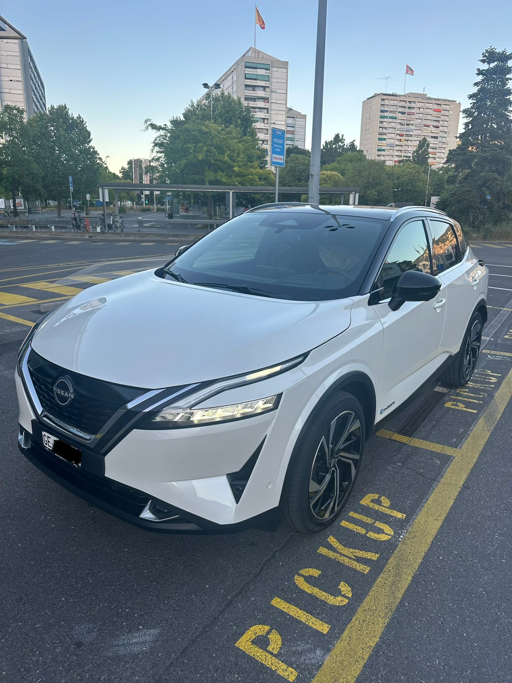 NISSAN 1.5 VC-T Tekna+-image-4
