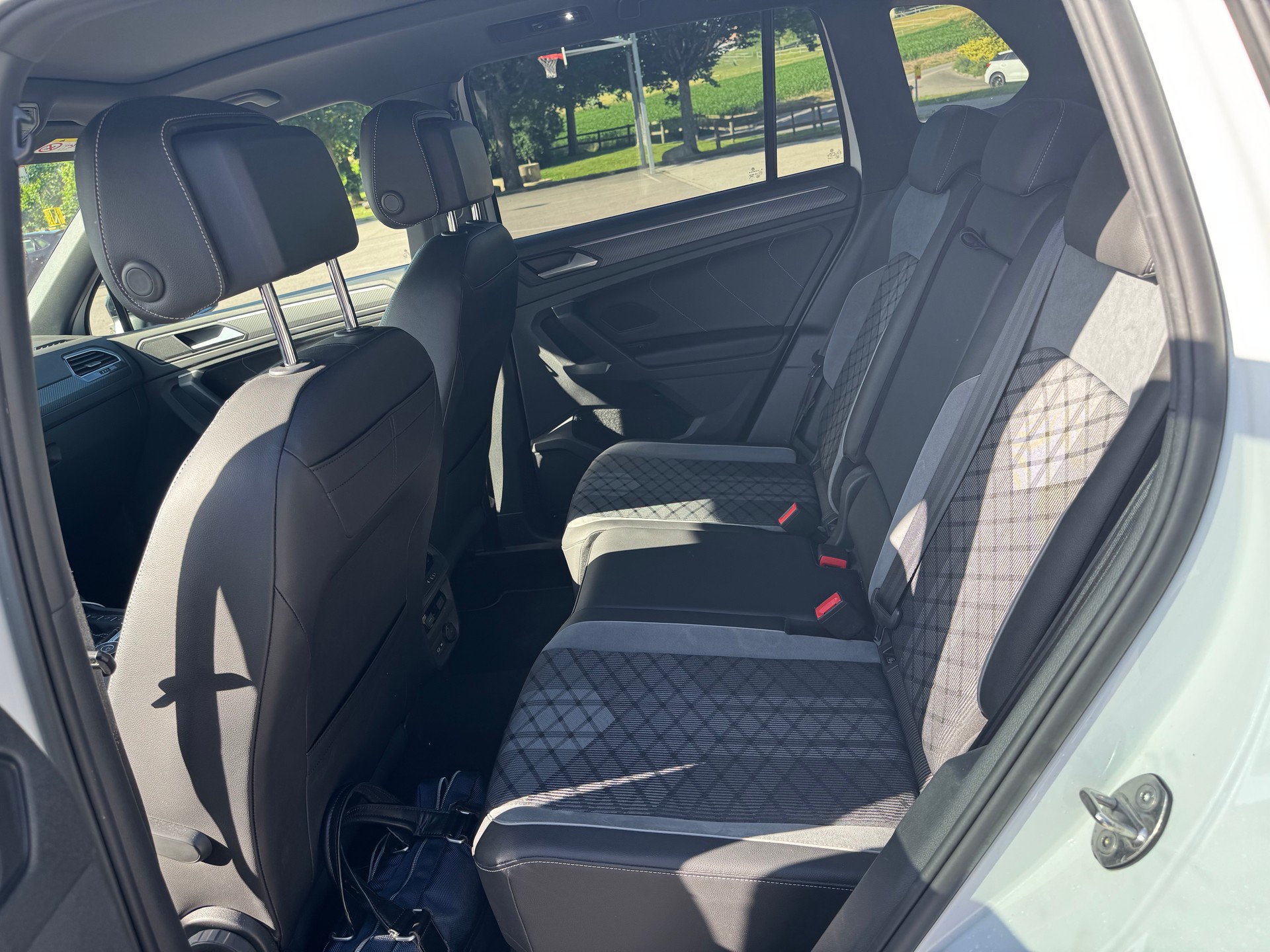 VW 2.0 TSI R-Line DSG-image-5