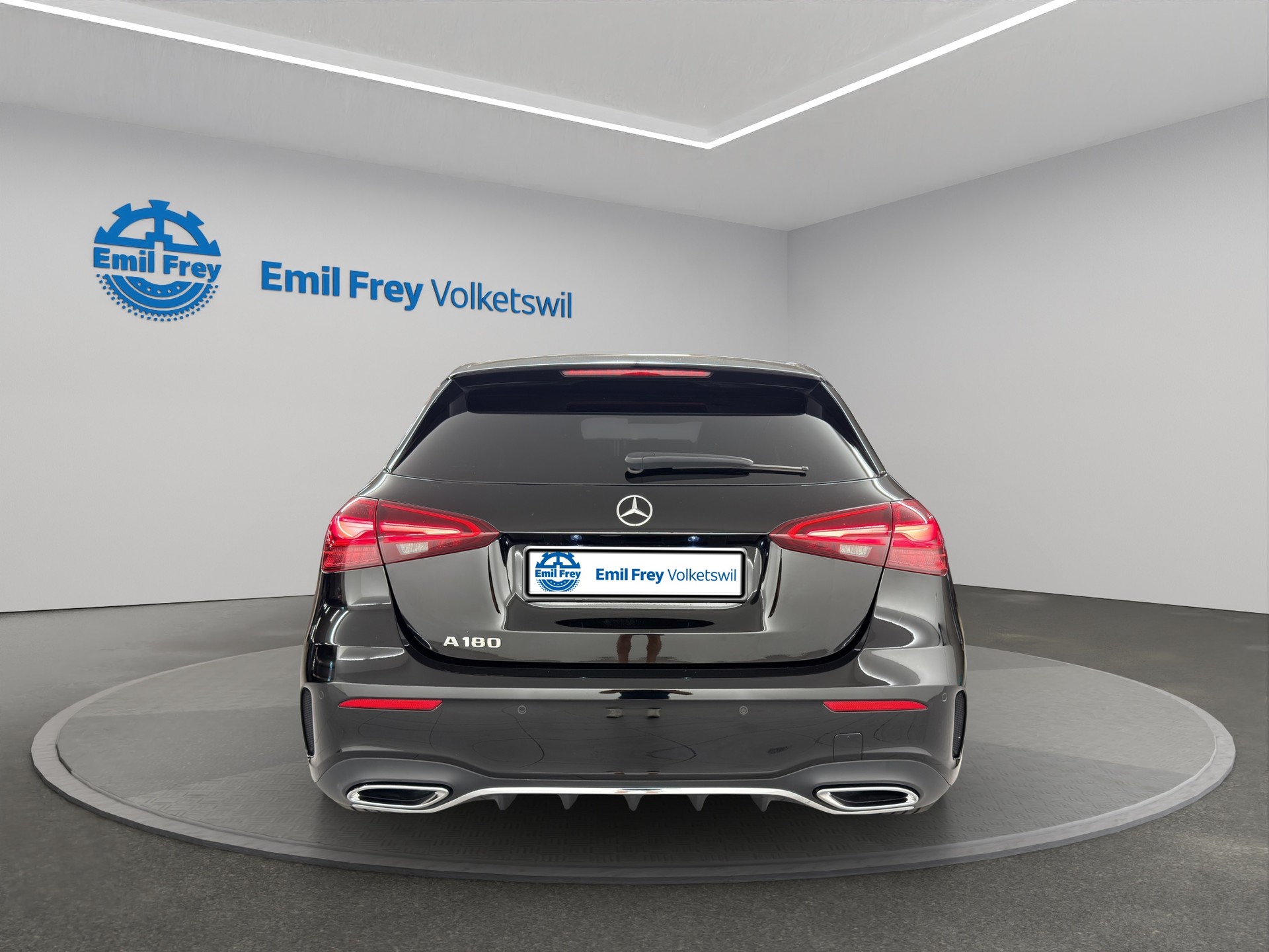 MERCEDES-BENZ A 180 AMG Line-image-5