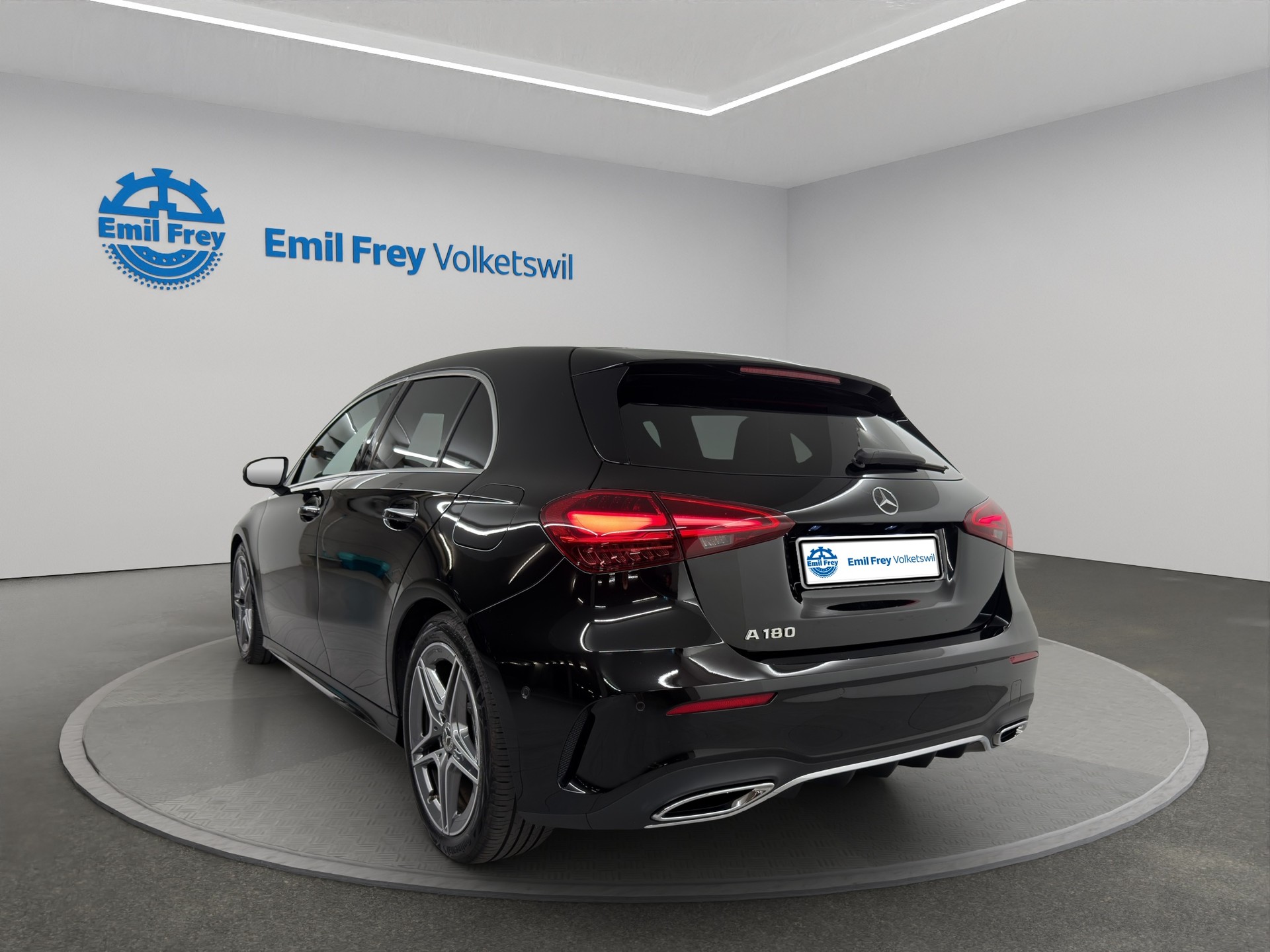 MERCEDES-BENZ A 180 AMG Line-image-2
