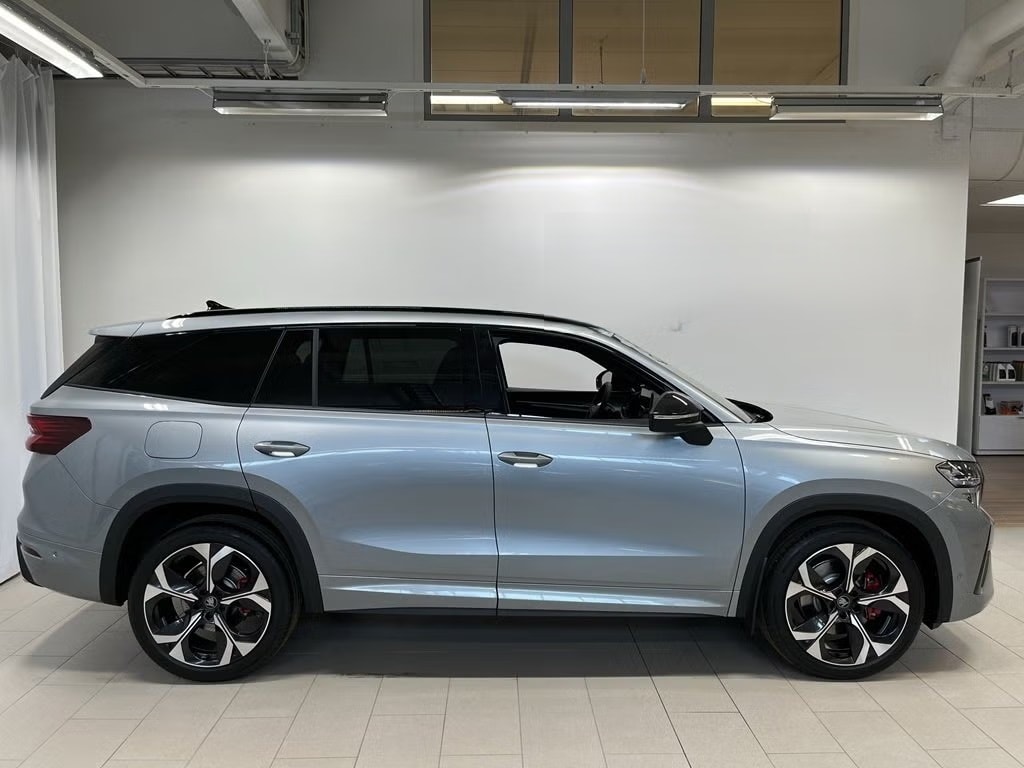 SKODA Kodiaq 2.0 TSI RS 4x4-image-2