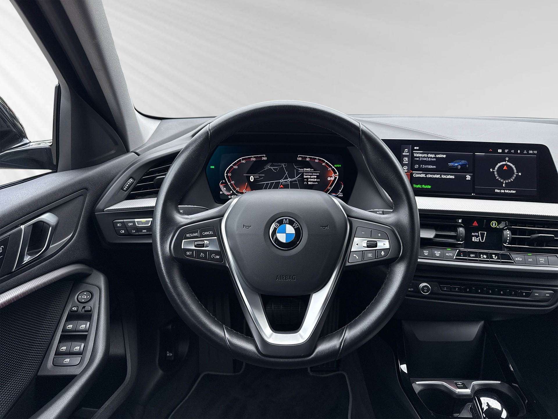 BMW 118i Sport Line Steptronic-image-4