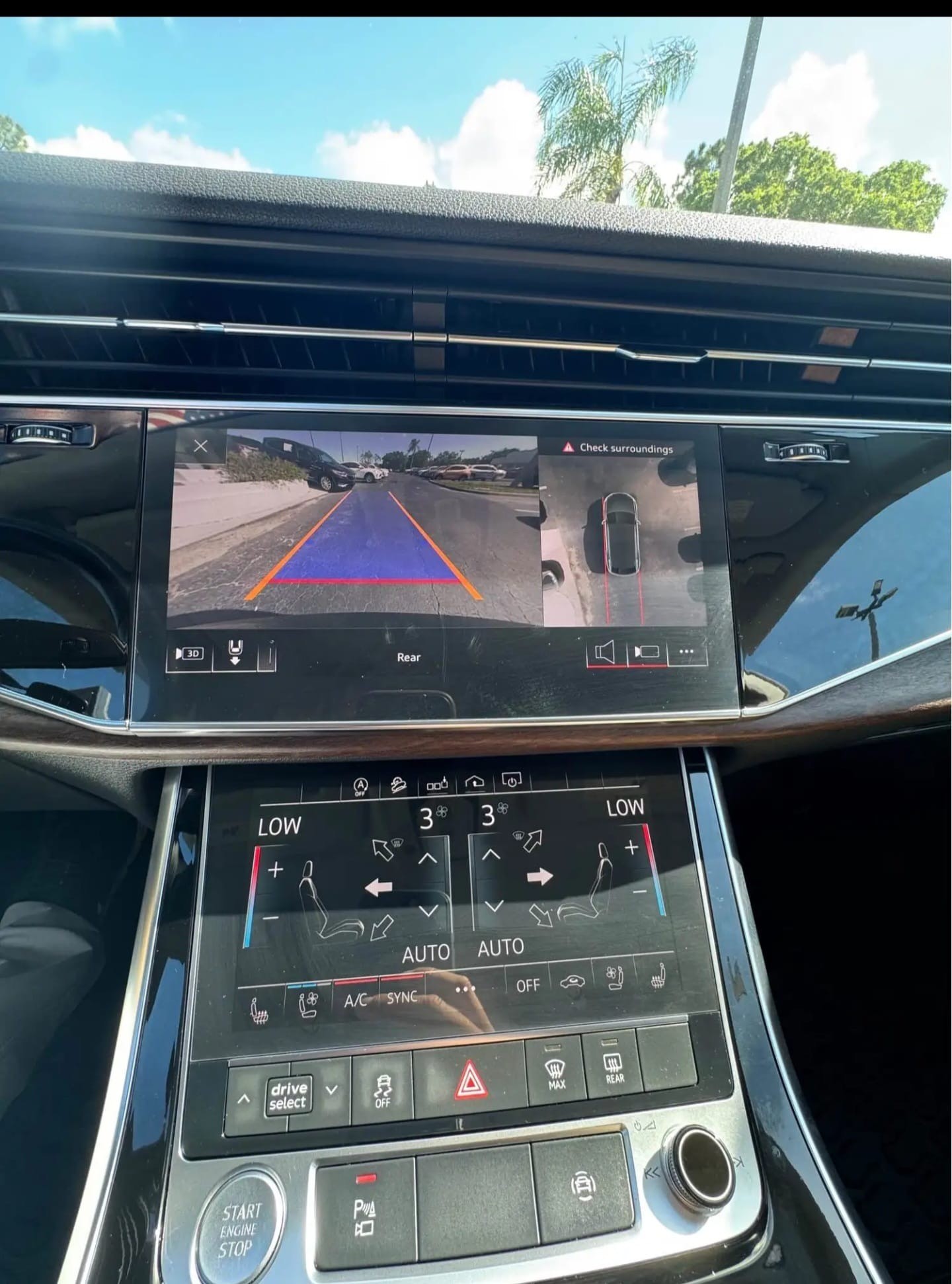 AUDI Q8-image-3