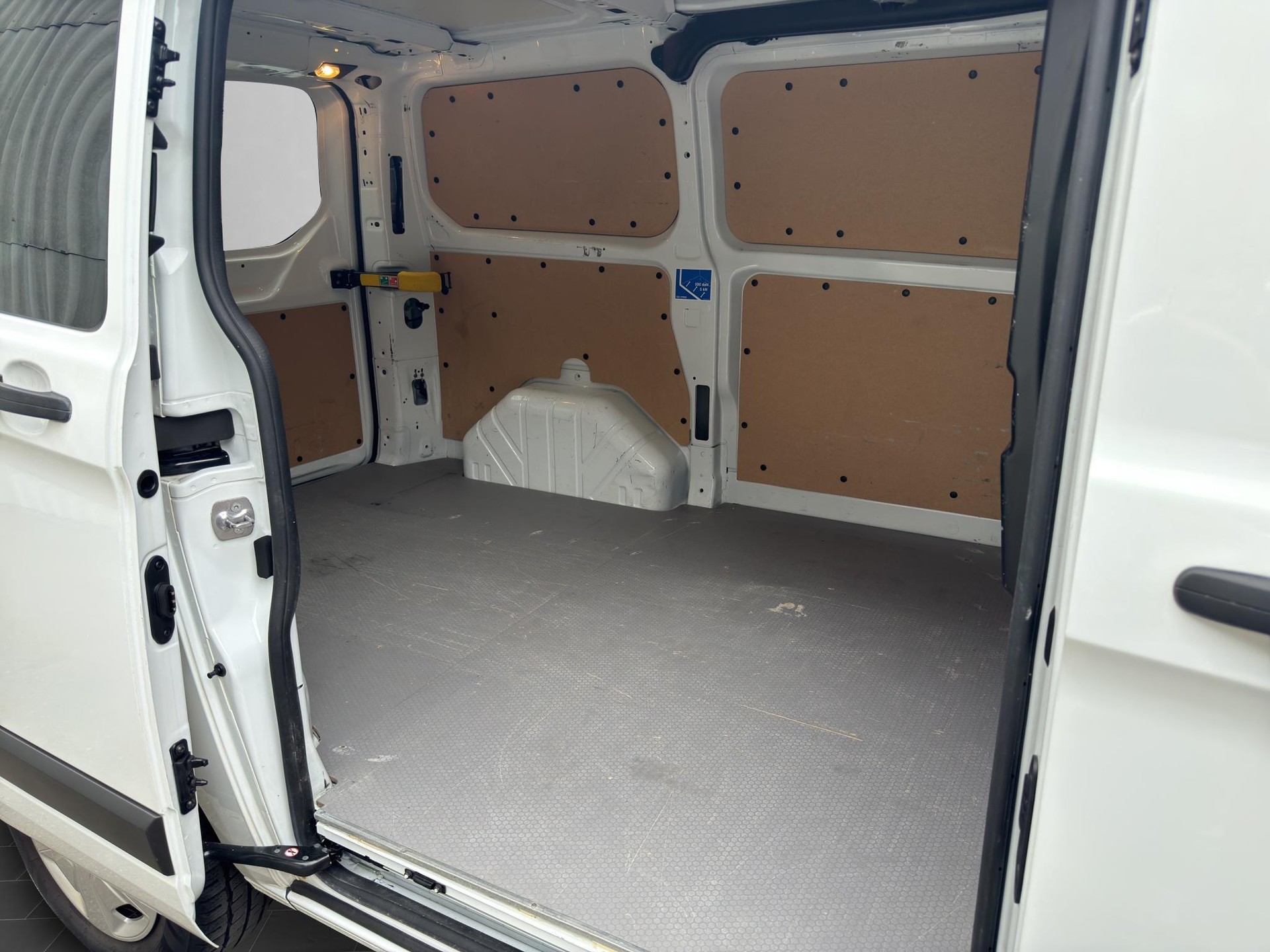 FORD Transit C Van 280 L1 2.0 TDCi 130 Trend-image-9