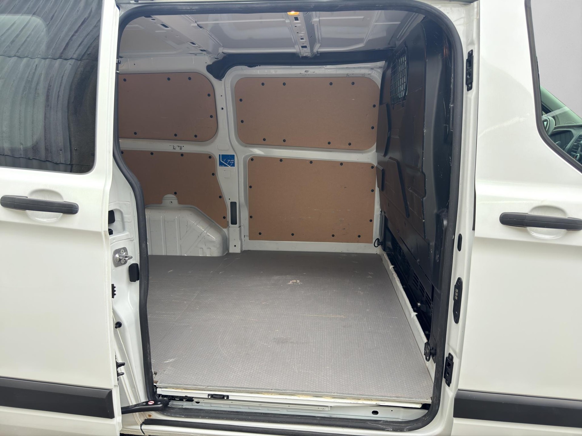 FORD Transit C Van 280 L1 2.0 TDCi 130 Trend-image-10