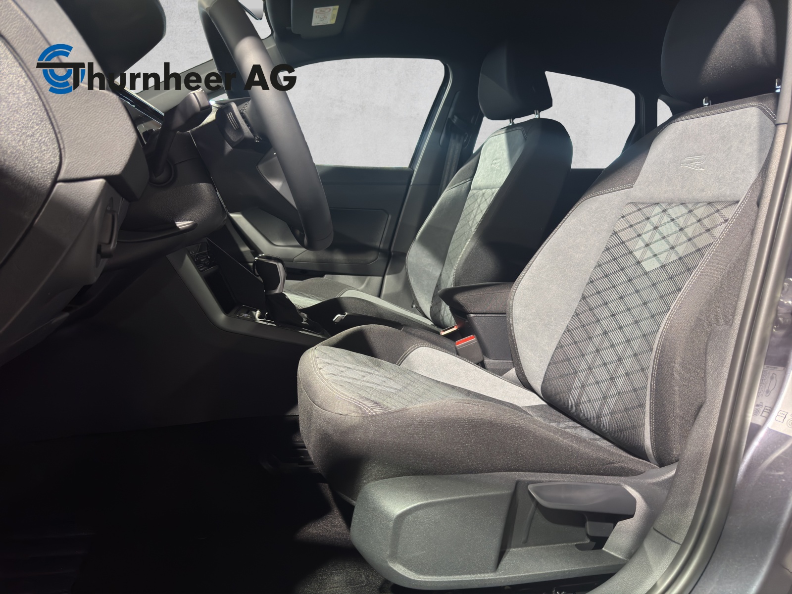 VW Polo 1.0 TSI R-Line DSG-image-7