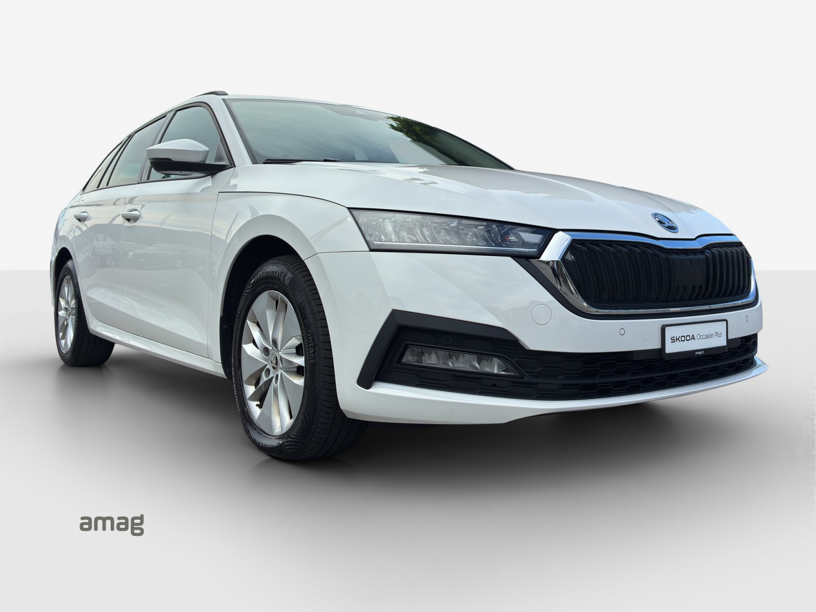 SKODA Octavia Combi 2.0 TDI DSG Ambition 4x4-image-5