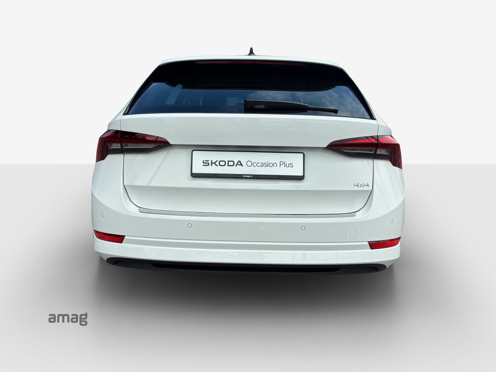 SKODA Octavia Combi 2.0 TDI DSG Ambition 4x4-image-3