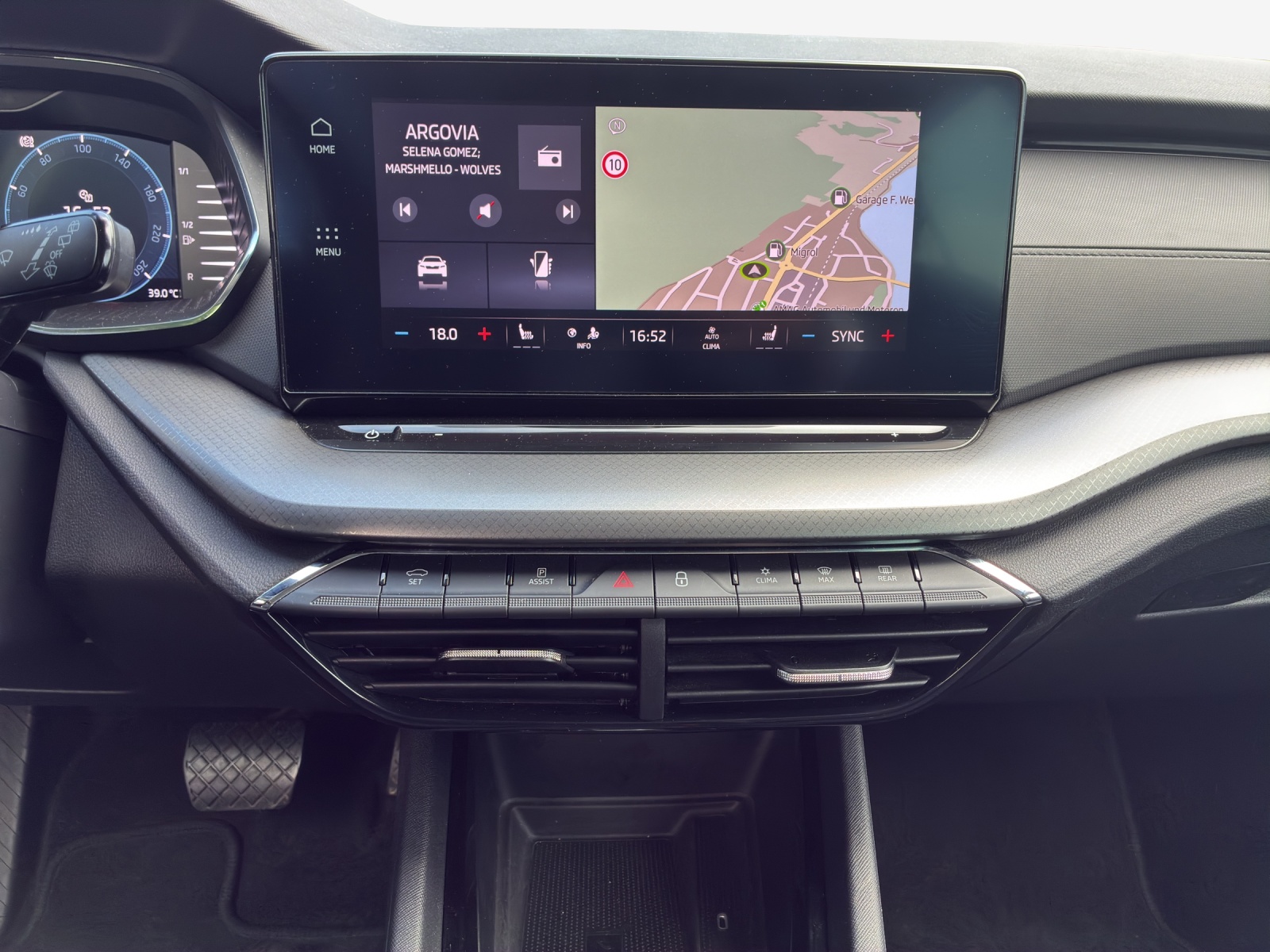 SKODA Octavia Combi 2.0 TDI DSG Ambition 4x4-image-10