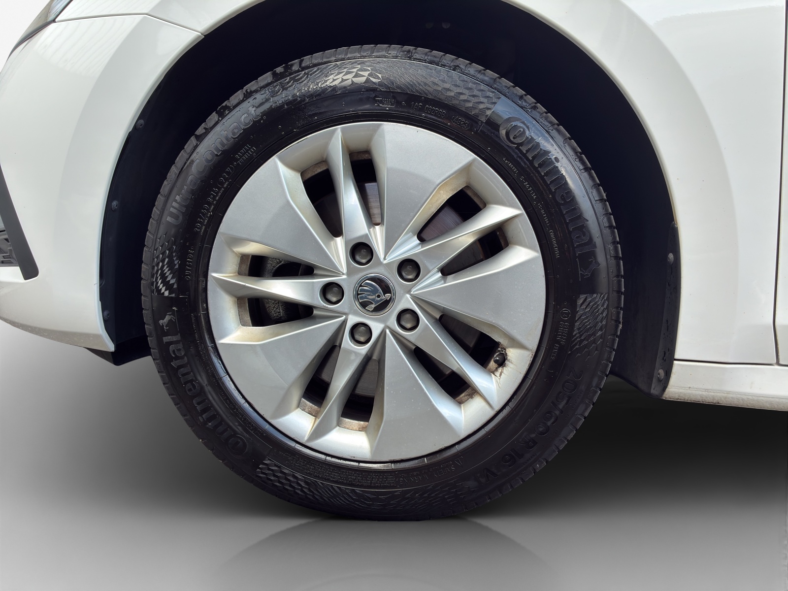 SKODA Octavia Combi 2.0 TDI DSG Ambition 4x4-image-15