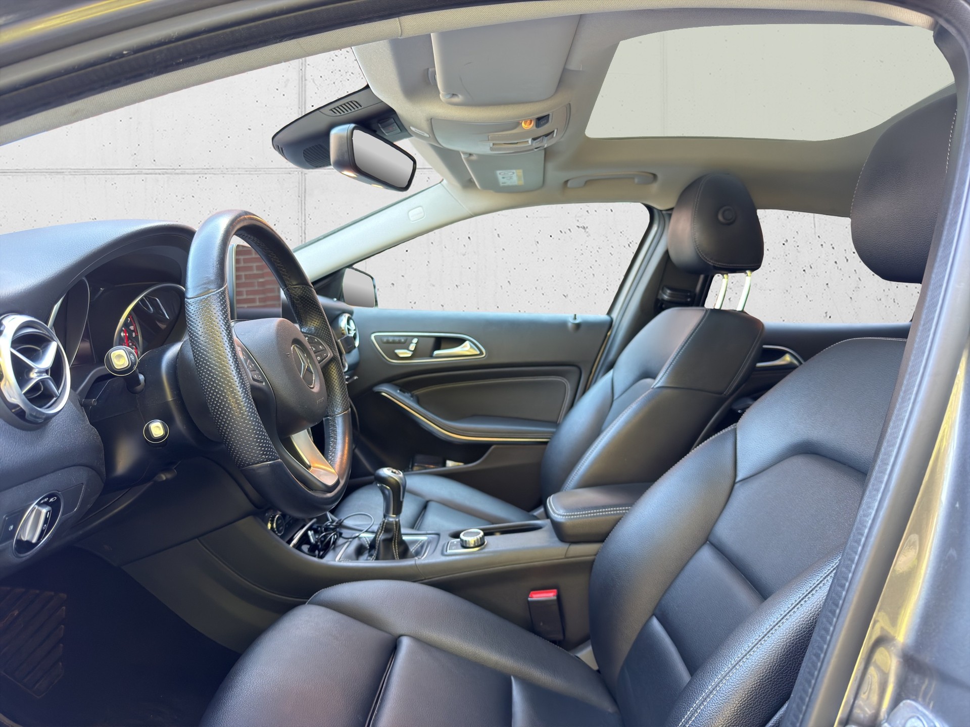 MERCEDES-BENZ GLA 200 Night Star-image-8