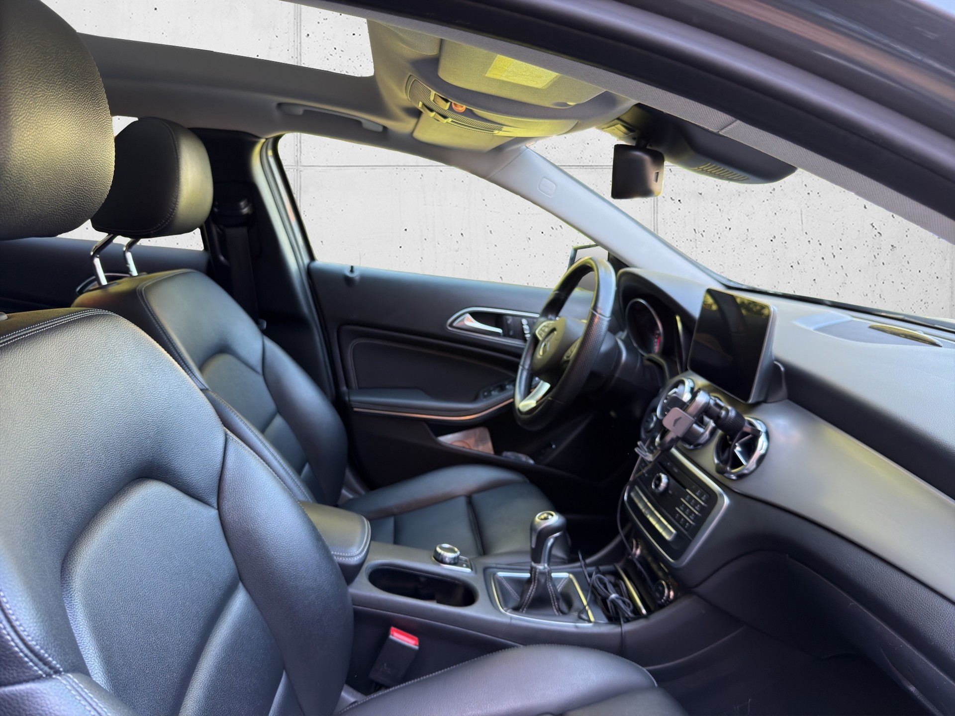 MERCEDES-BENZ GLA 200 Night Star-image-13