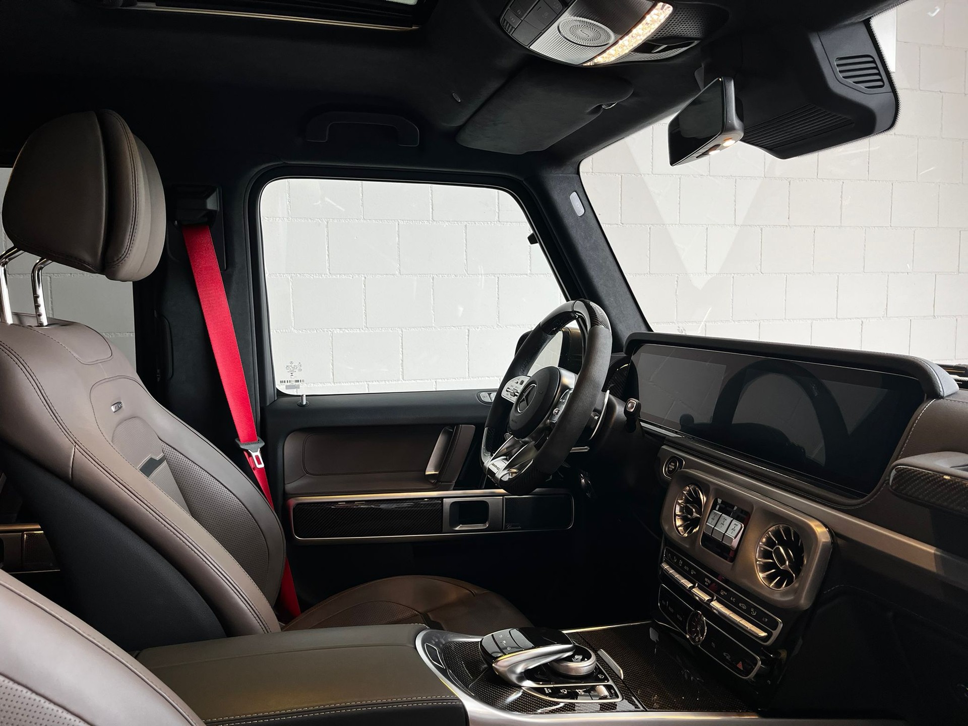 MERCEDES-BENZ G 63 AMG-image-17