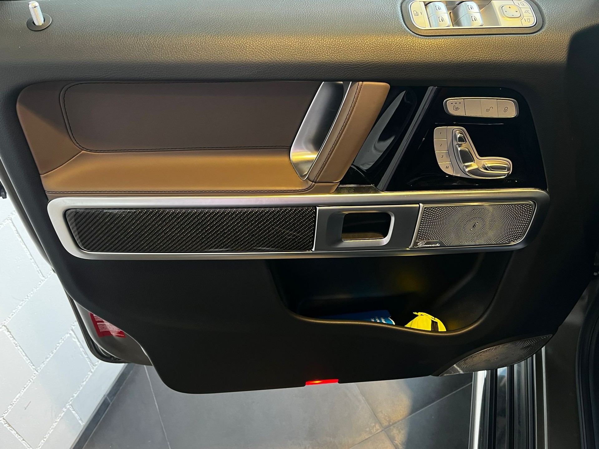 MERCEDES-BENZ G 63 AMG-image-23