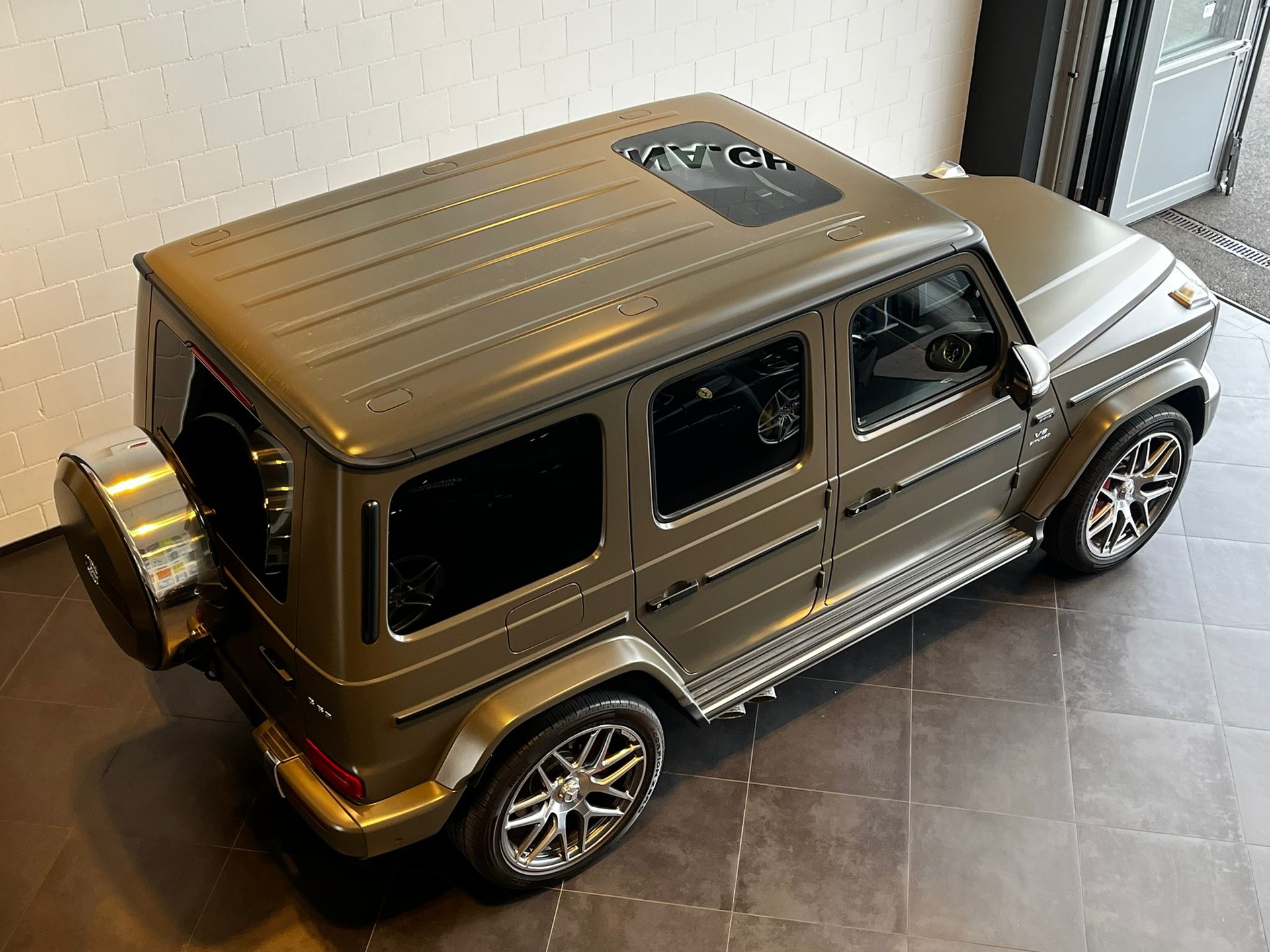 MERCEDES-BENZ G 63 AMG-image-8
