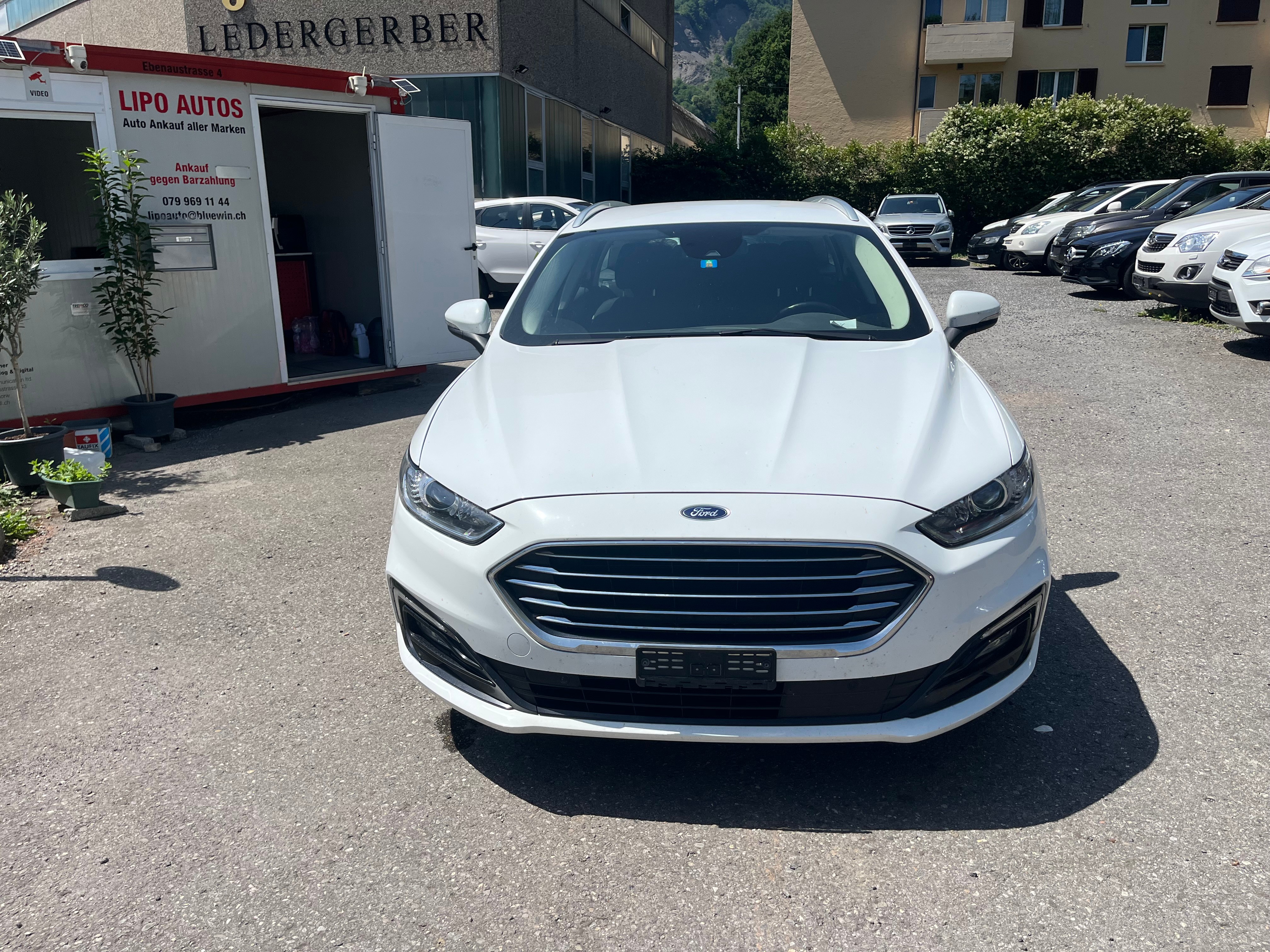 Car photo