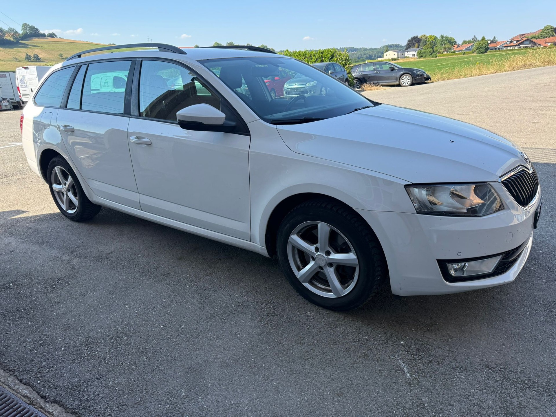 SKODA Octavia Combi 1.8 TSI Ambition 4x4 DSG-image-2