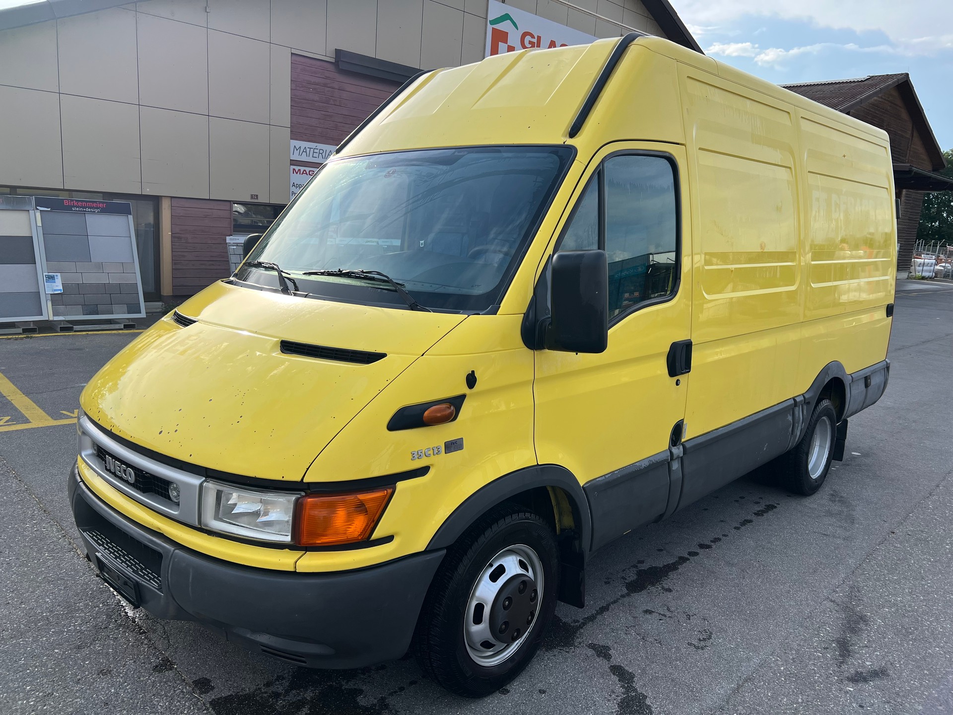 IVECO 35C13VP*2800cc Diesel*Euro3*Climat*Suspension Pneumatic*-image-0
