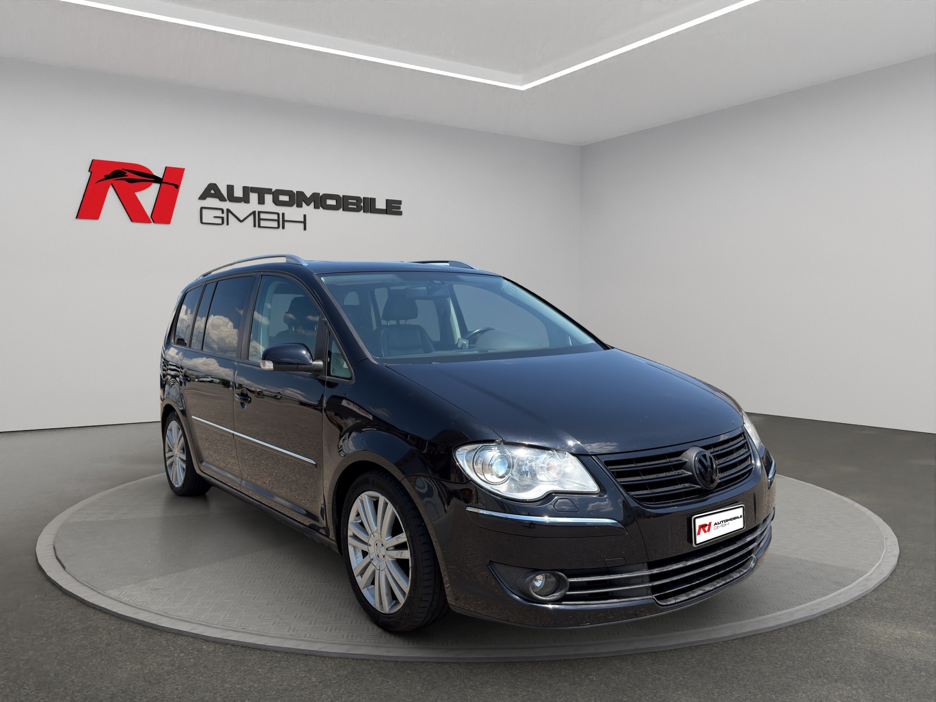 VW Touran 1.4 TSI Highline DSG-image-6