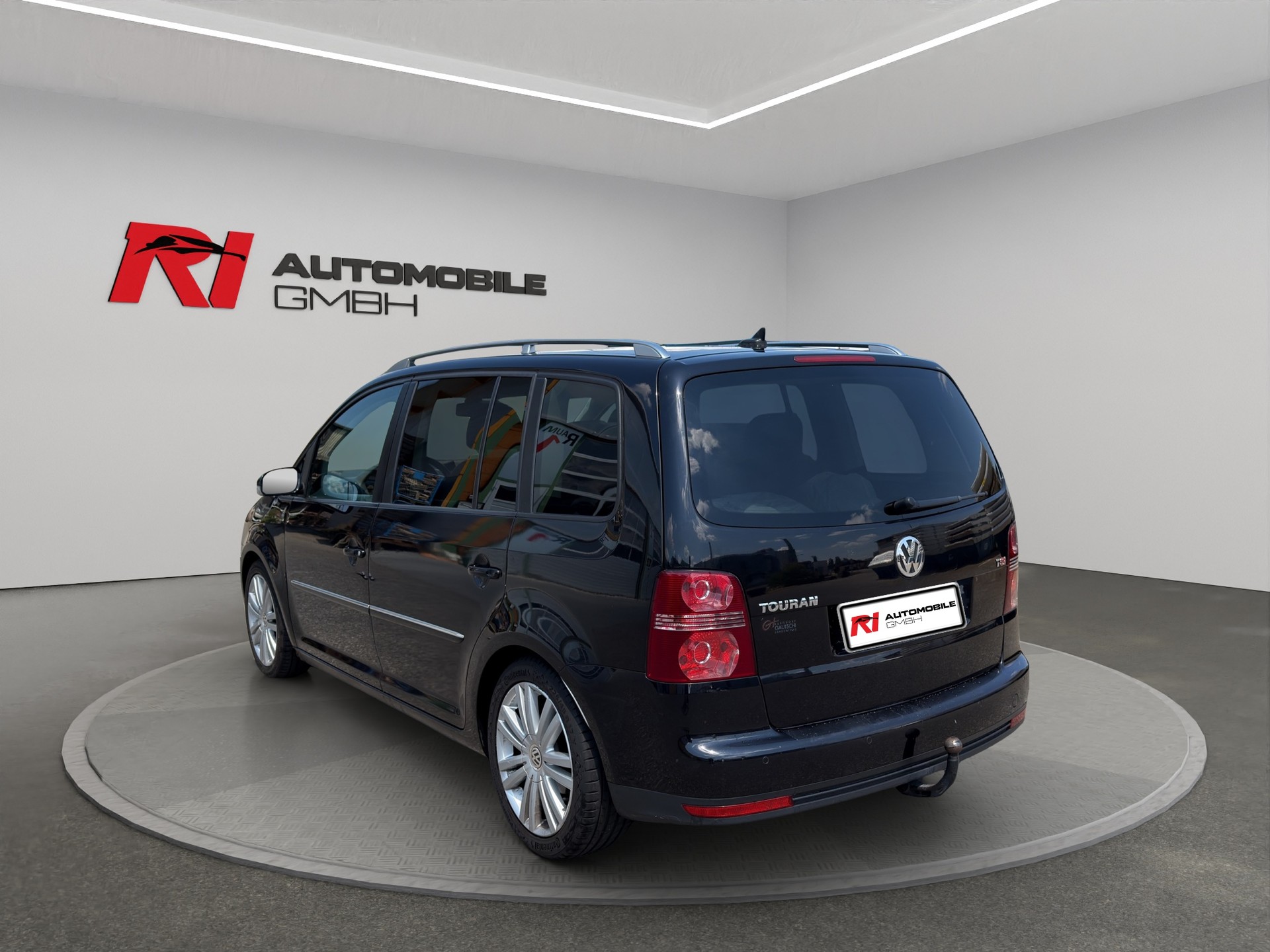 VW Touran 1.4 TSI Highline DSG-image-3
