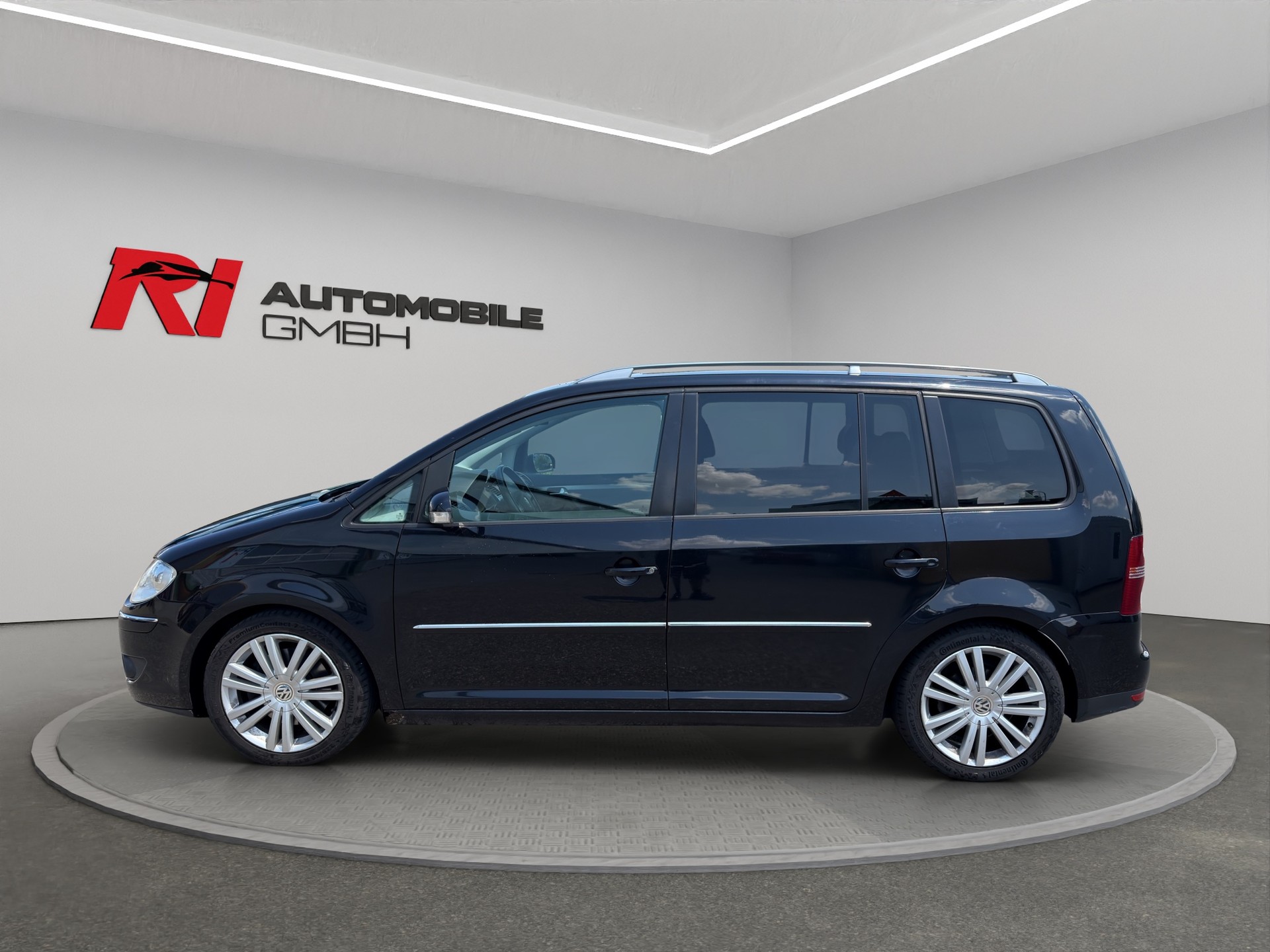 VW Touran 1.4 TSI Highline DSG-image-4