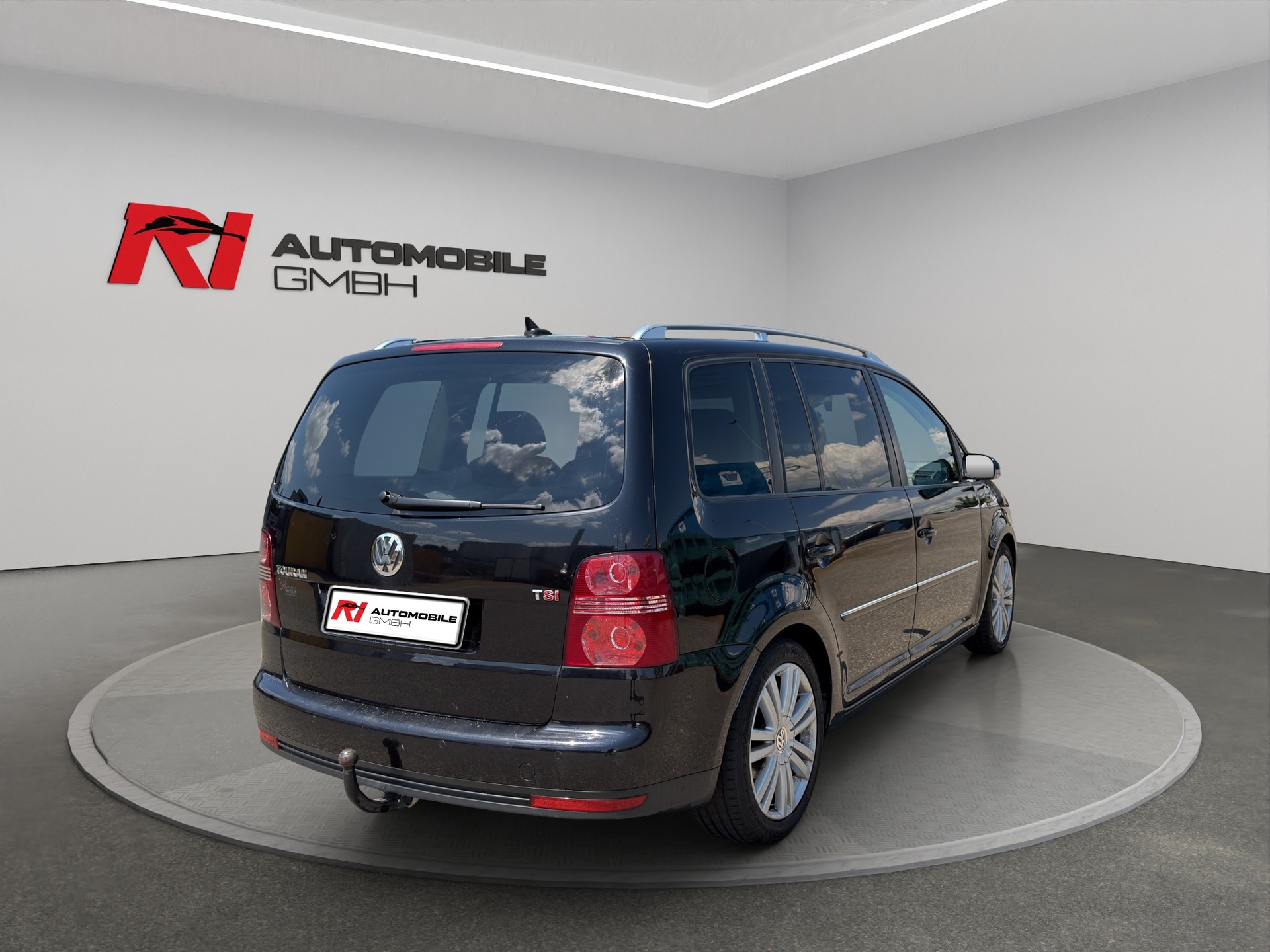 VW Touran 1.4 TSI Highline DSG-image-10
