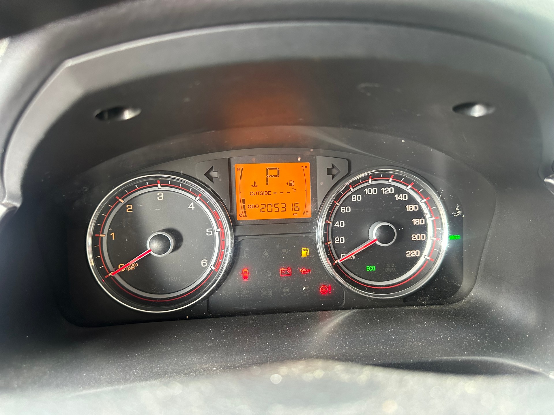 KGM-SsangYong Korando 2.0 e-XDI Quartz 4WD Automatic-image-11