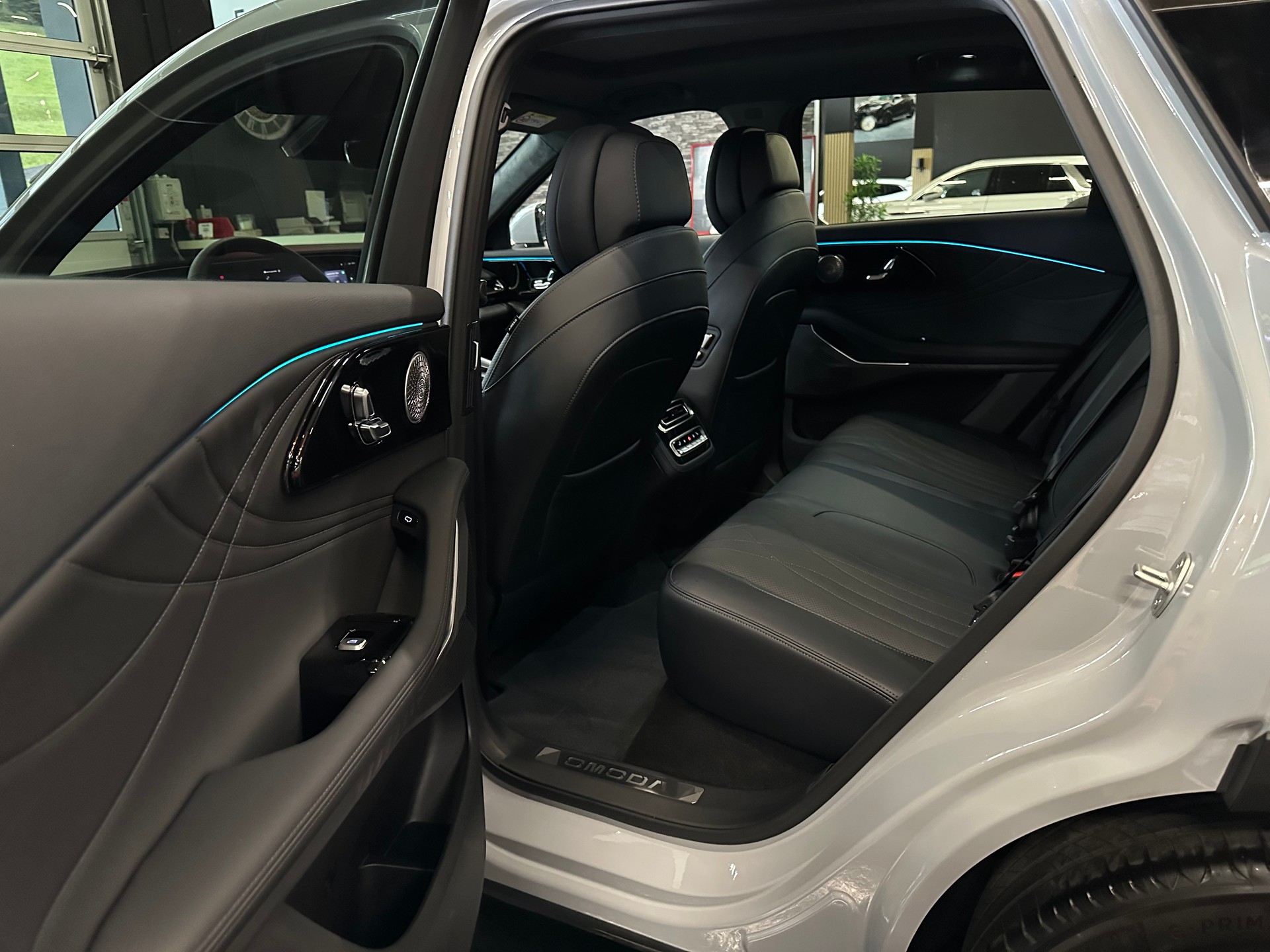 OMODA 9 PHEV SHS Exclusive AWD (Grau Matt)-image-10