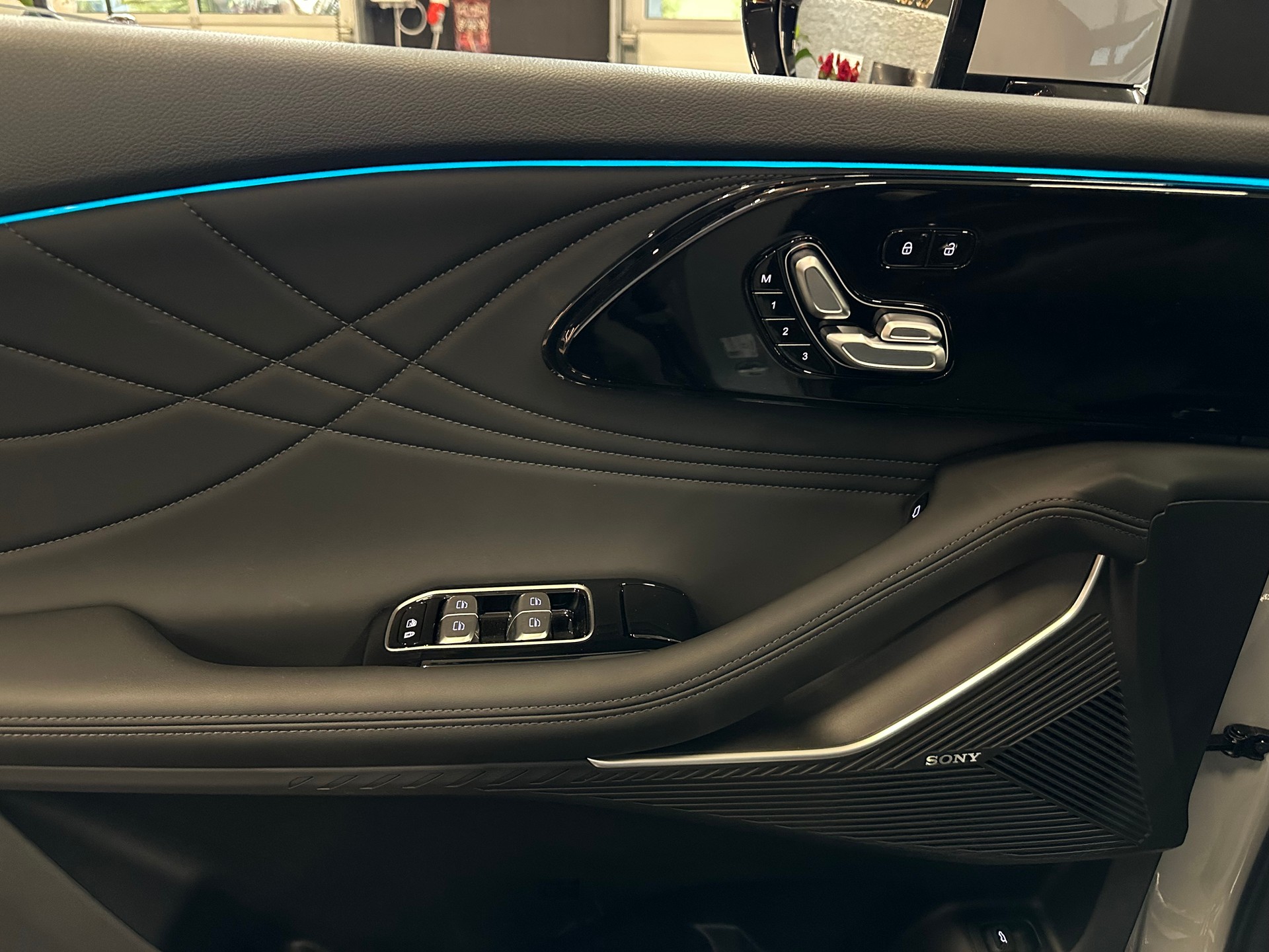 OMODA 9 PHEV SHS Exclusive AWD (Grau Matt)-image-17